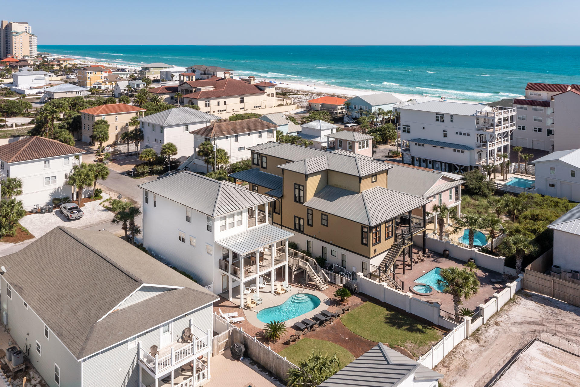 Sandtrap Rd - Residential