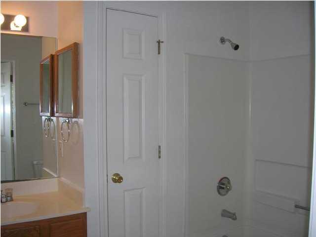 FLOROSA DEL MAR - Residential Lease