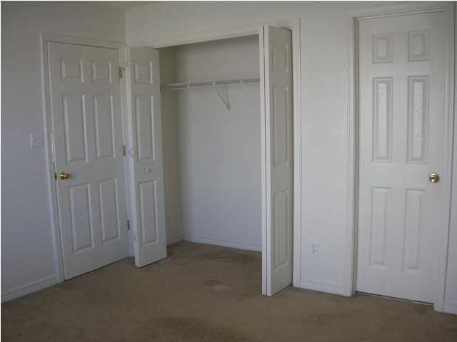 FLOROSA DEL MAR - Residential Lease