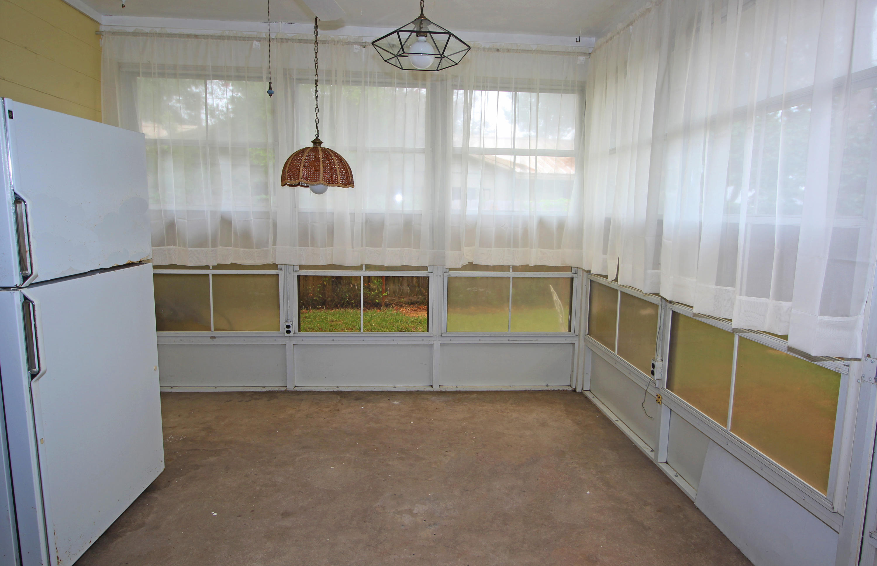 OAKLAND HEIGHTS - Residential