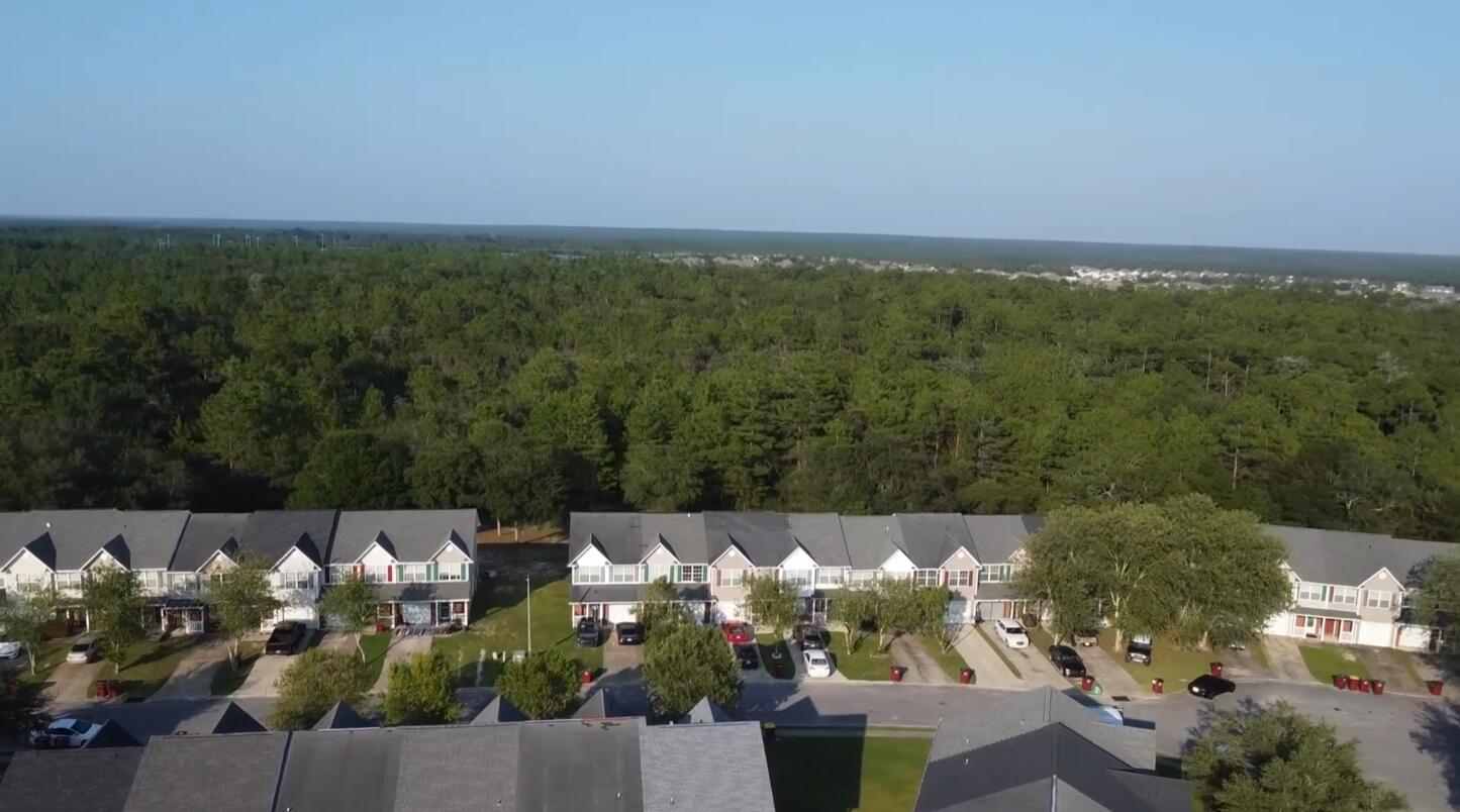 ROLLING PINES - Residential