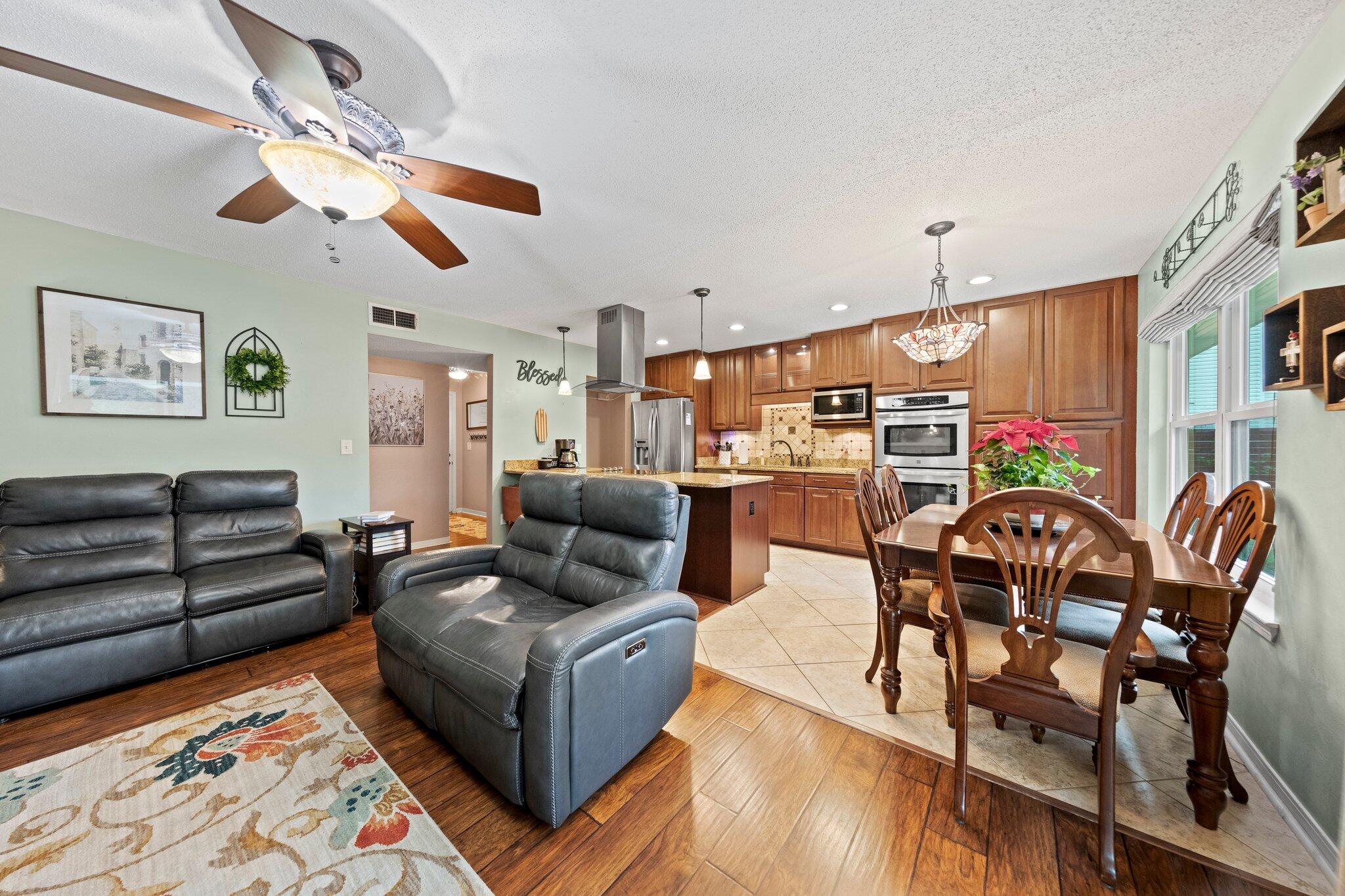 WYNNEHAVEN BEACH PATIO HOMES 1 - Residential