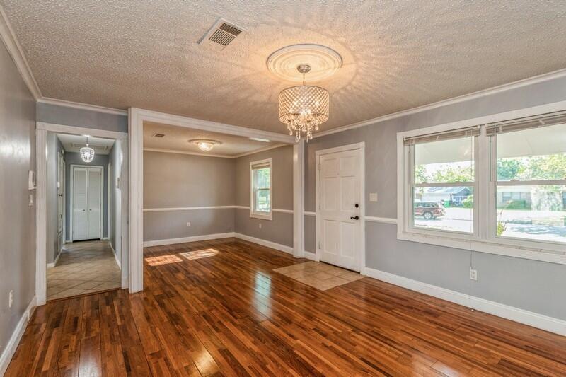REGENCY PARK - Residential