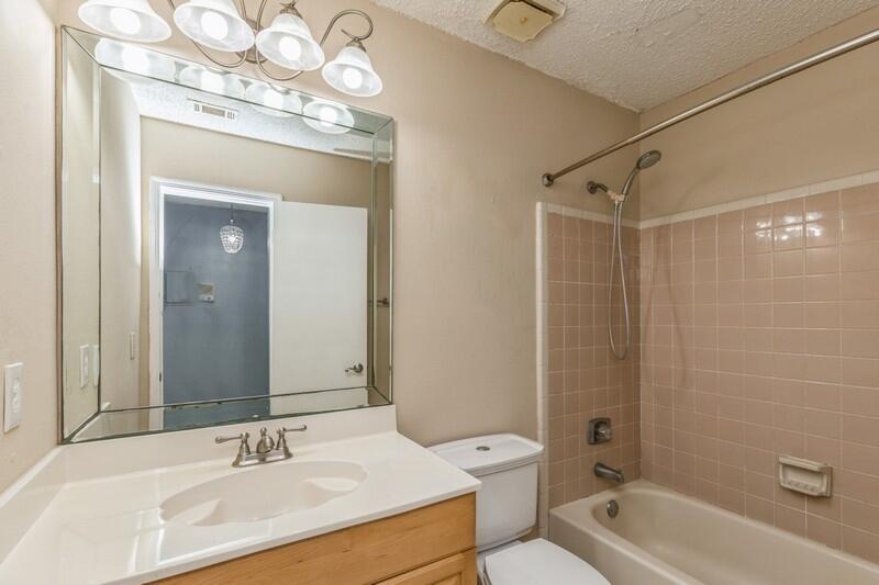 REGENCY PARK - Residential