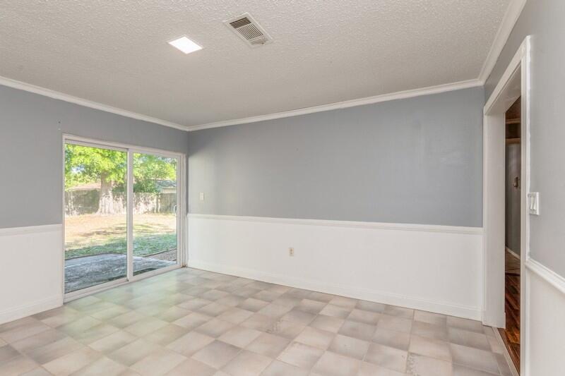 REGENCY PARK - Residential