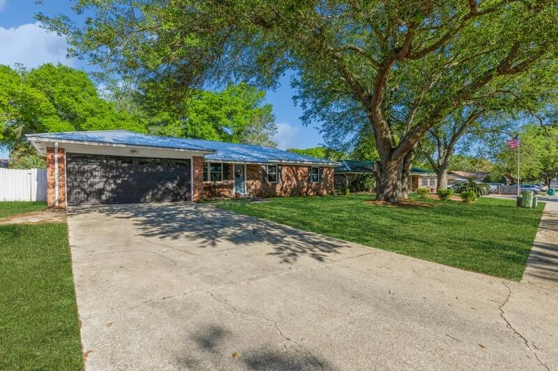 REGENCY PARK - Residential