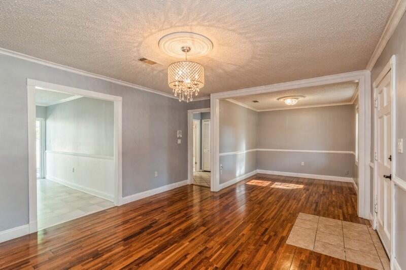 REGENCY PARK - Residential