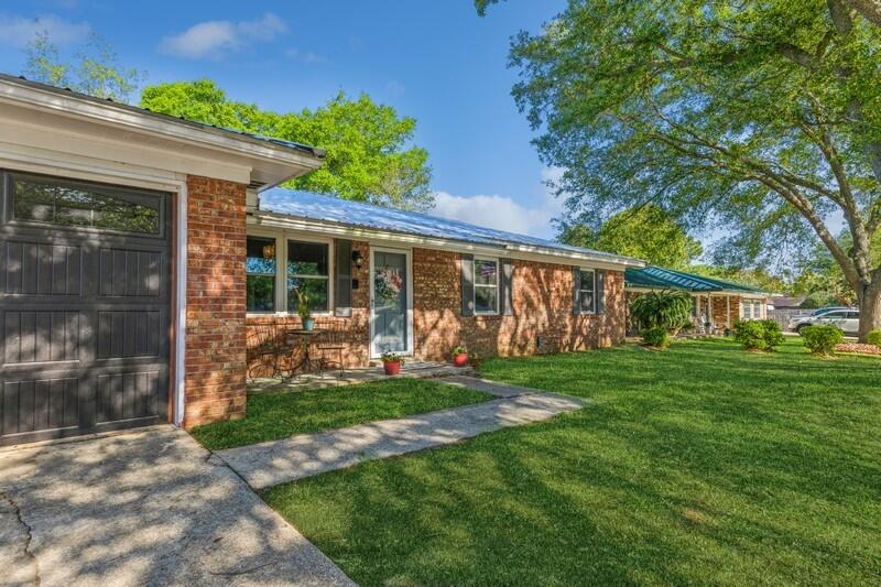 REGENCY PARK - Residential