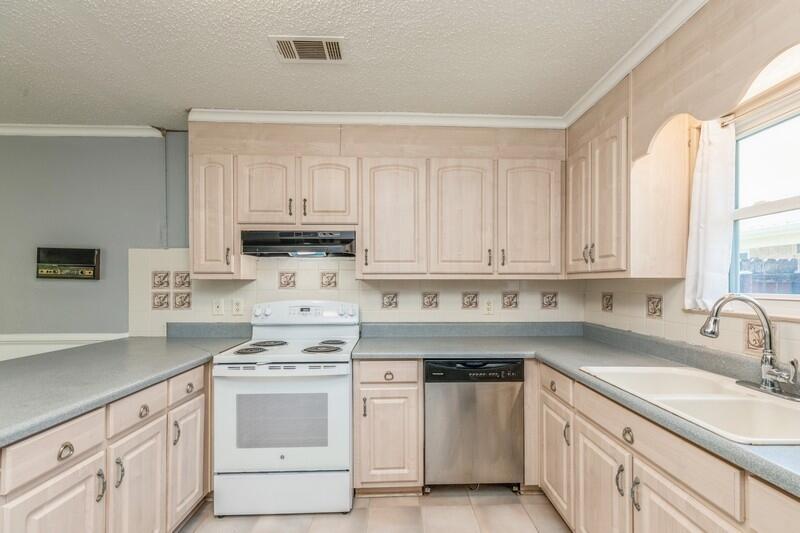 REGENCY PARK - Residential