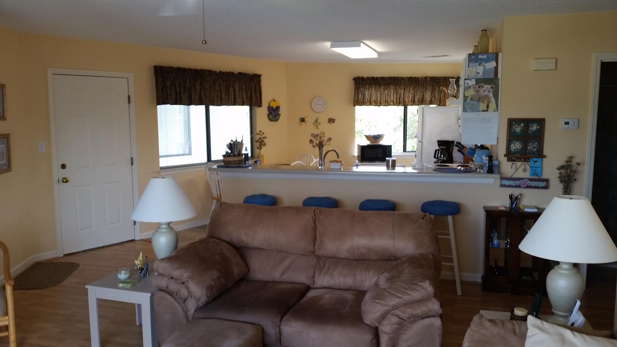 CRYSTAL VILLAGE 2 CONDO PH 2 - Residential