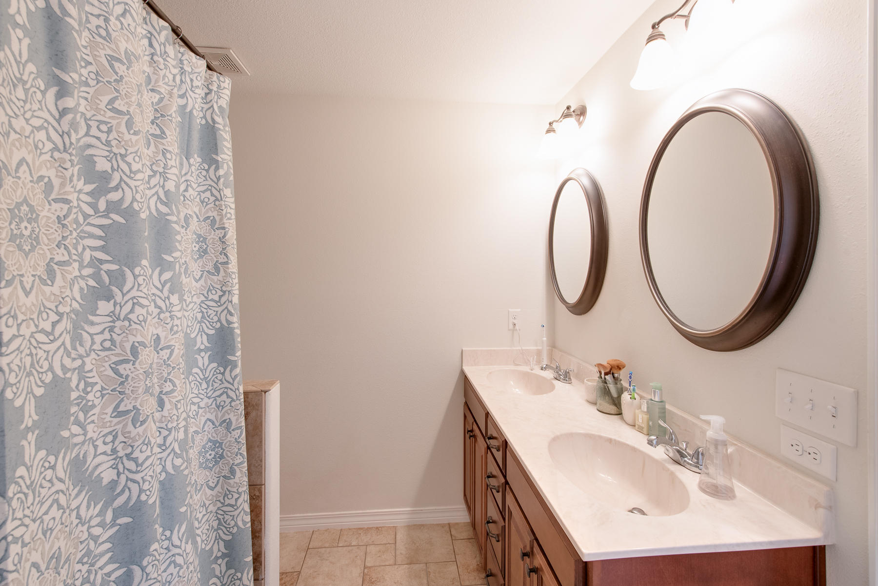 WATER OAKS - Residential