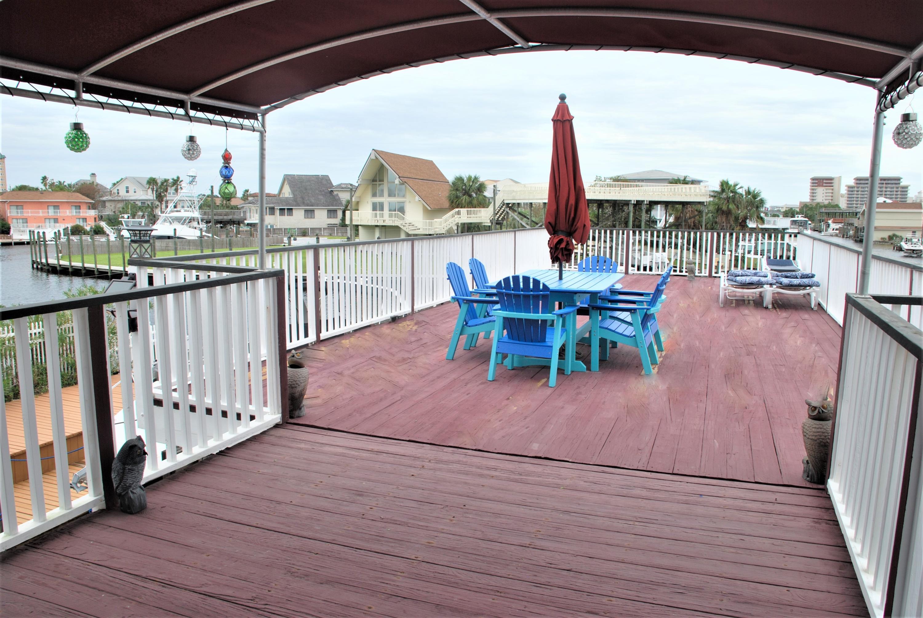 HOLIDAY ISLE - Residential