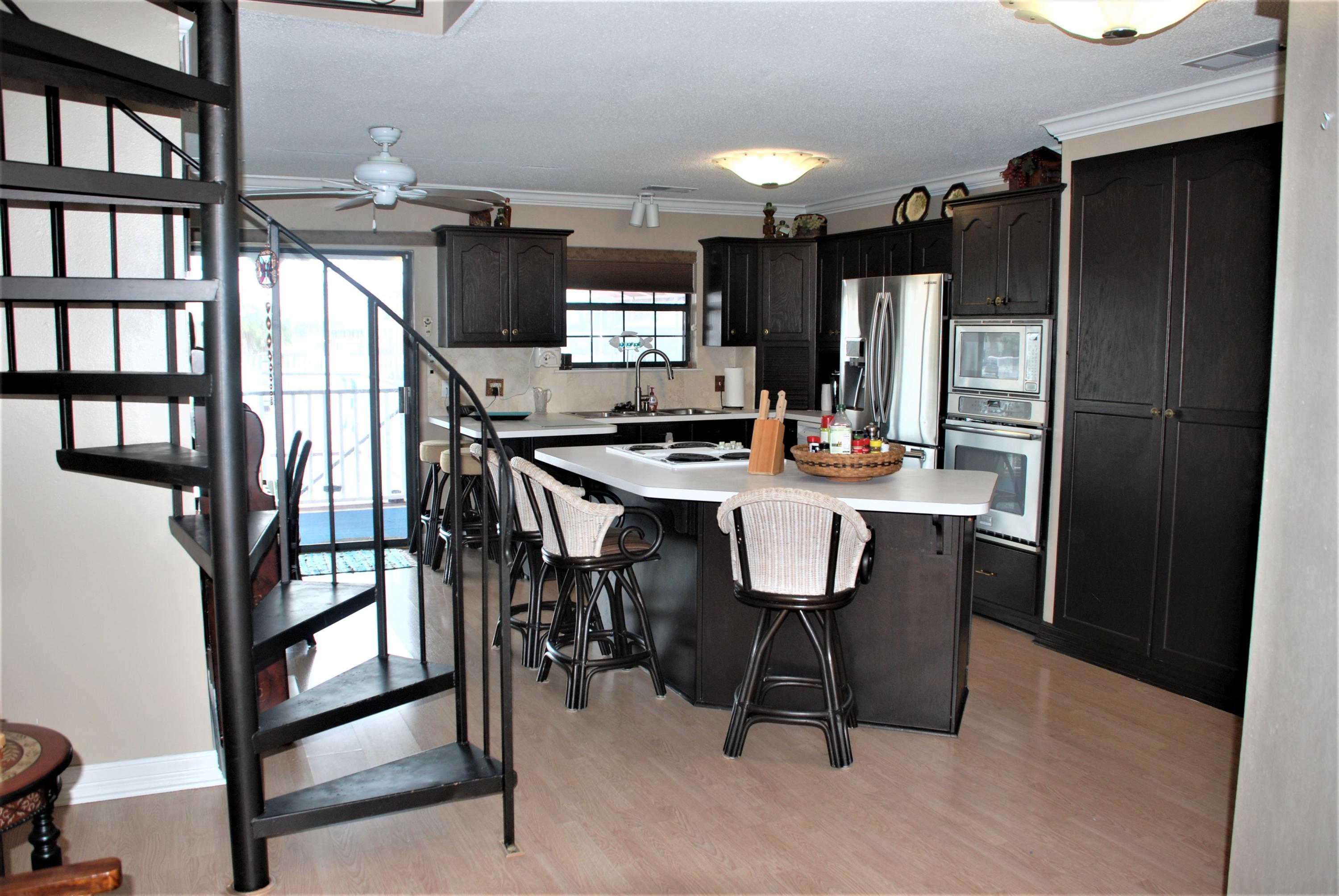 HOLIDAY ISLE - Residential