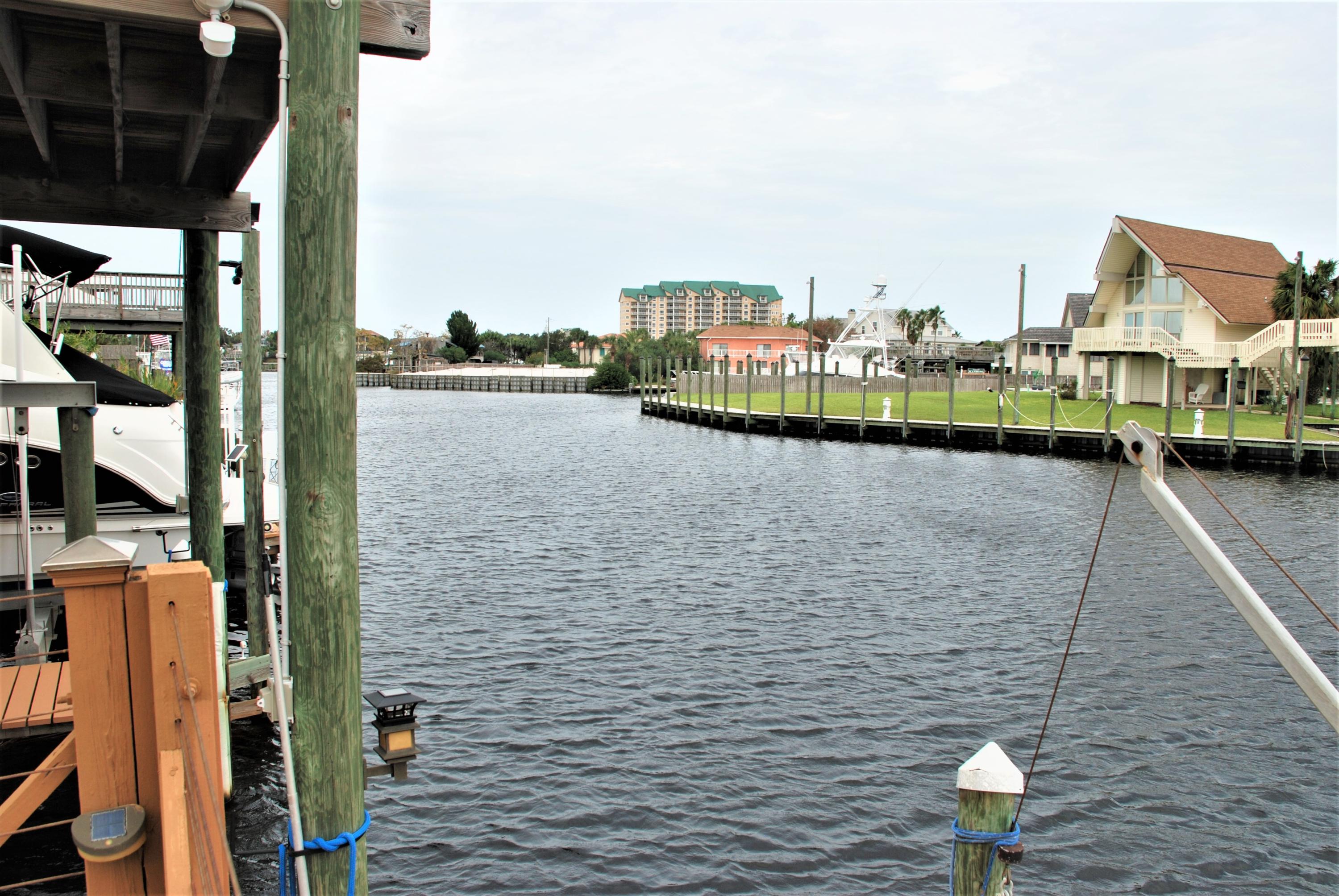 HOLIDAY ISLE - Residential