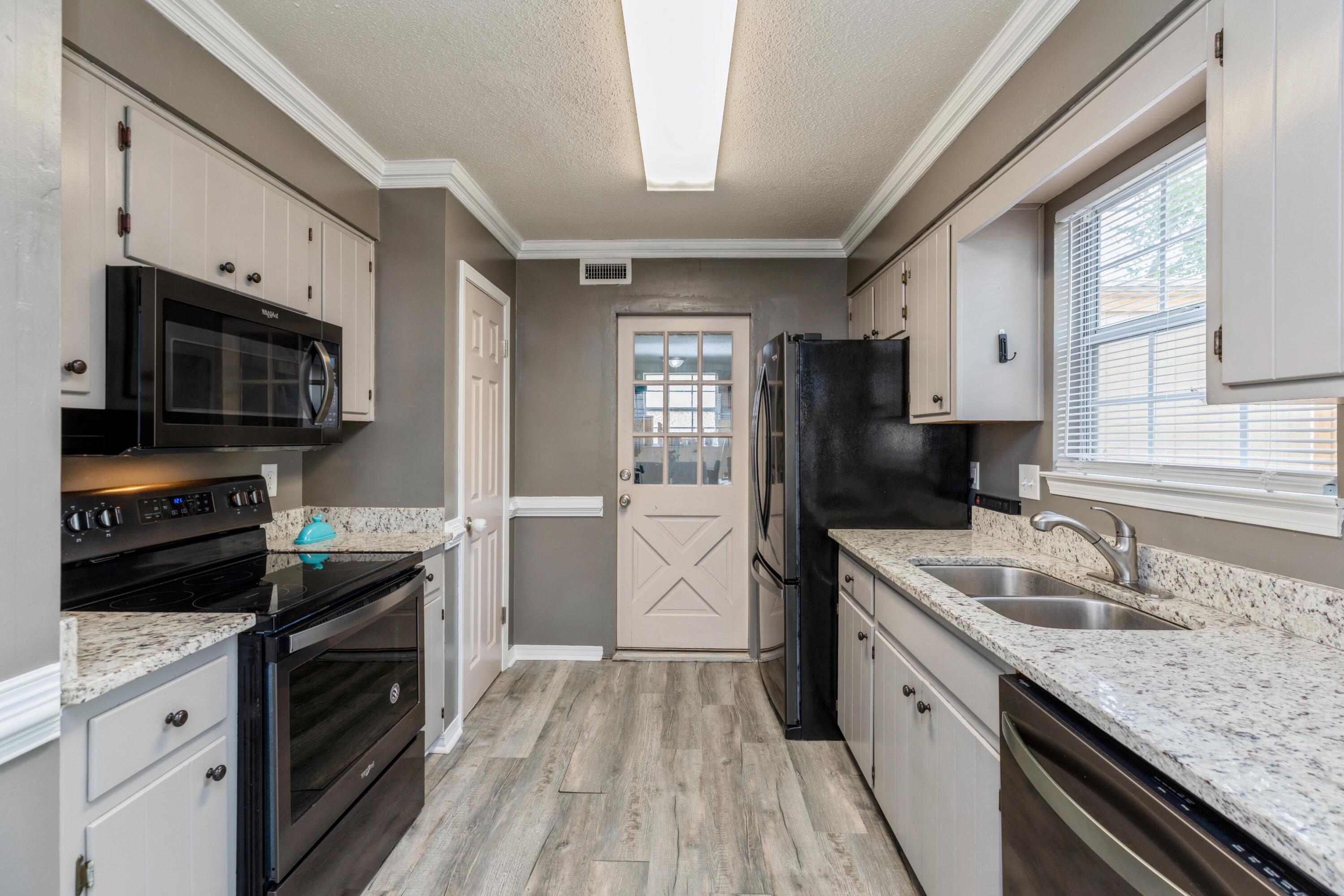 WILLOW BEND PH I LOT 8 - Residential