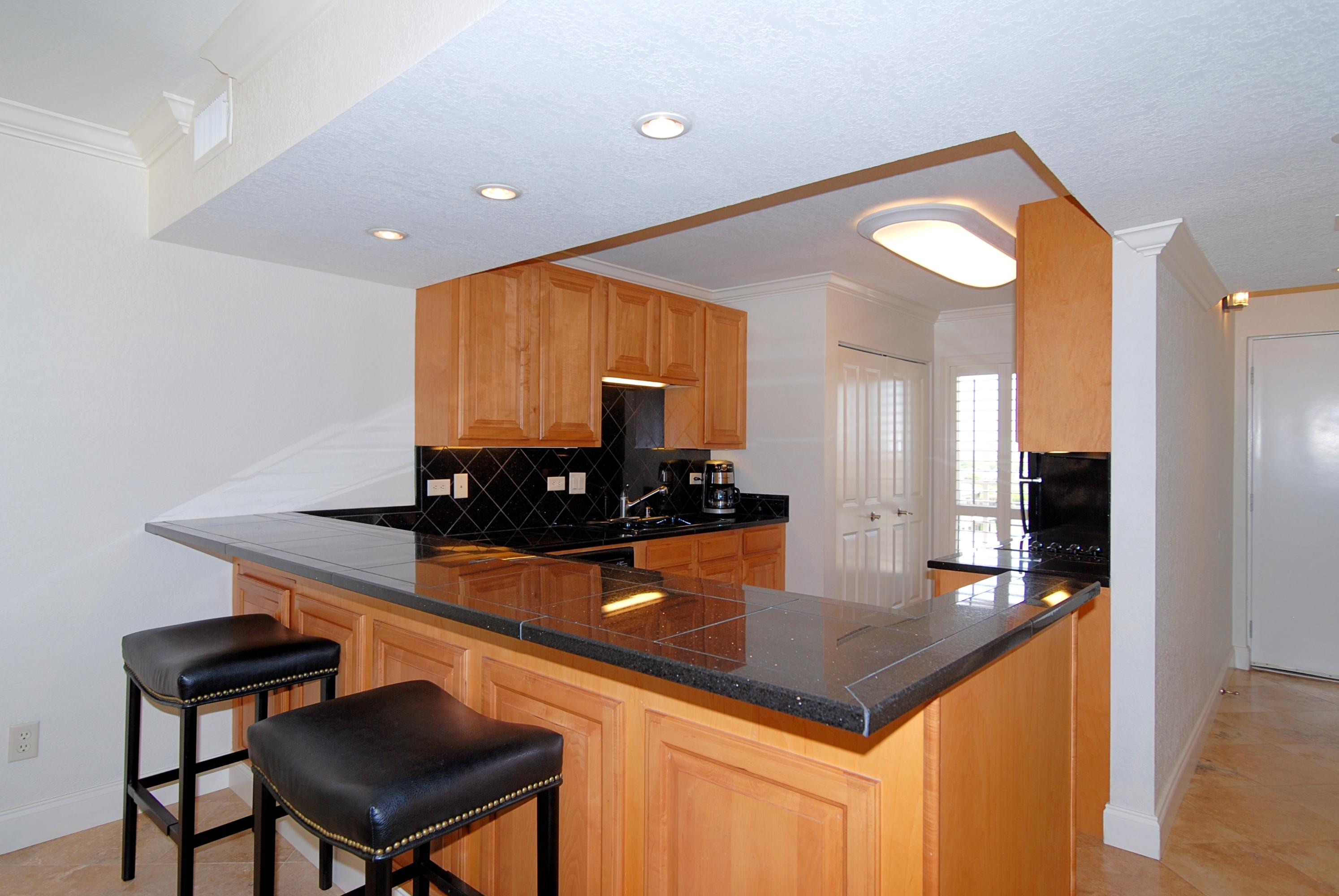 MAINSAIL CONDO PH 1 - Residential