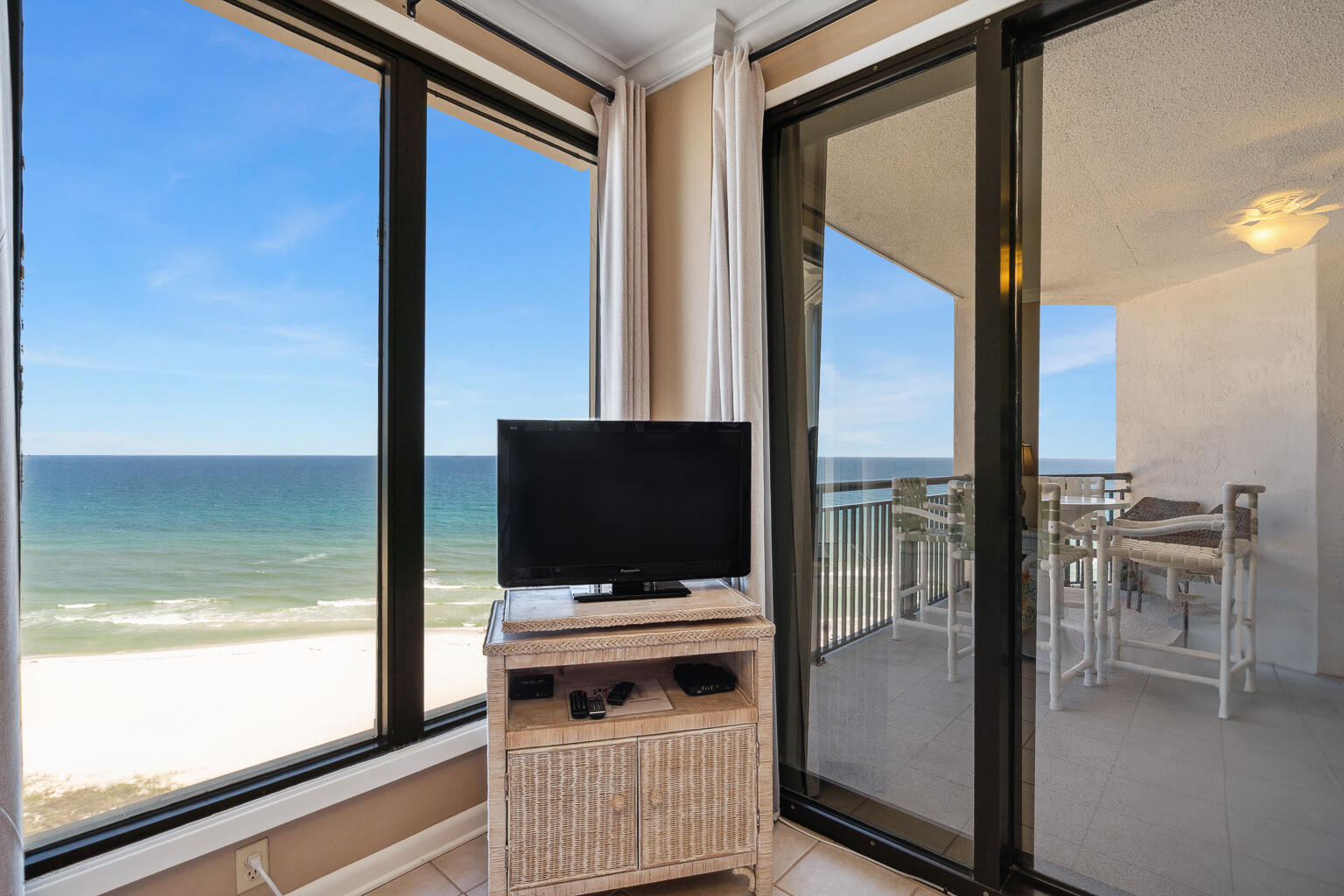 NAVARRE TOWERS CONDO - Residential