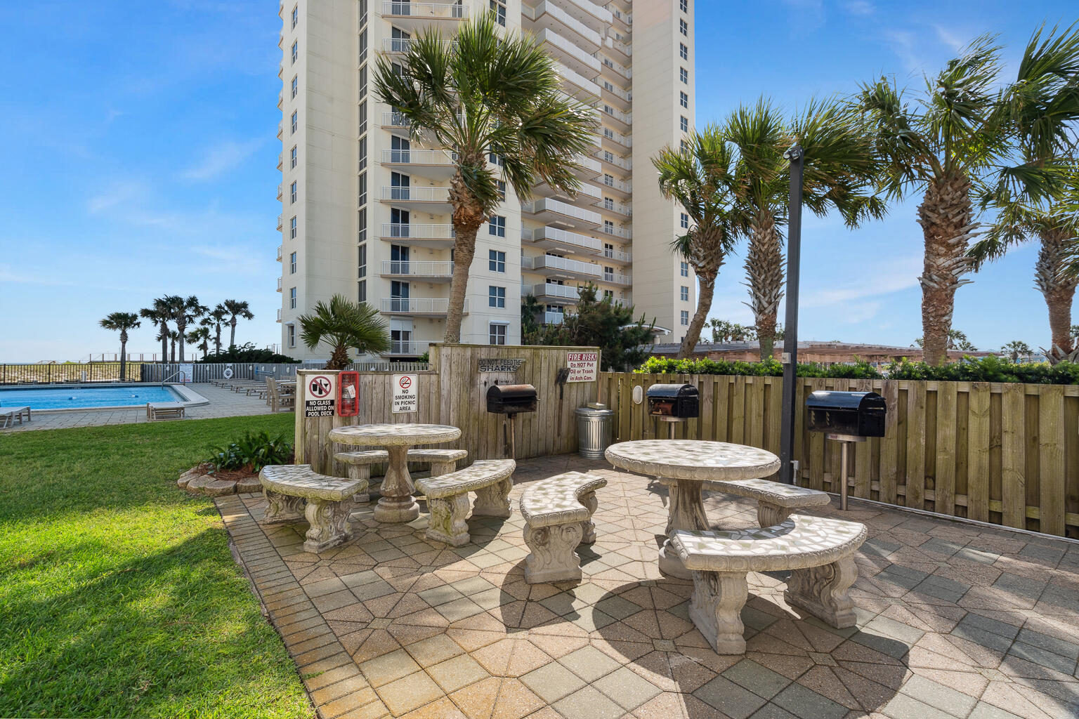 NAVARRE TOWERS CONDO - Residential
