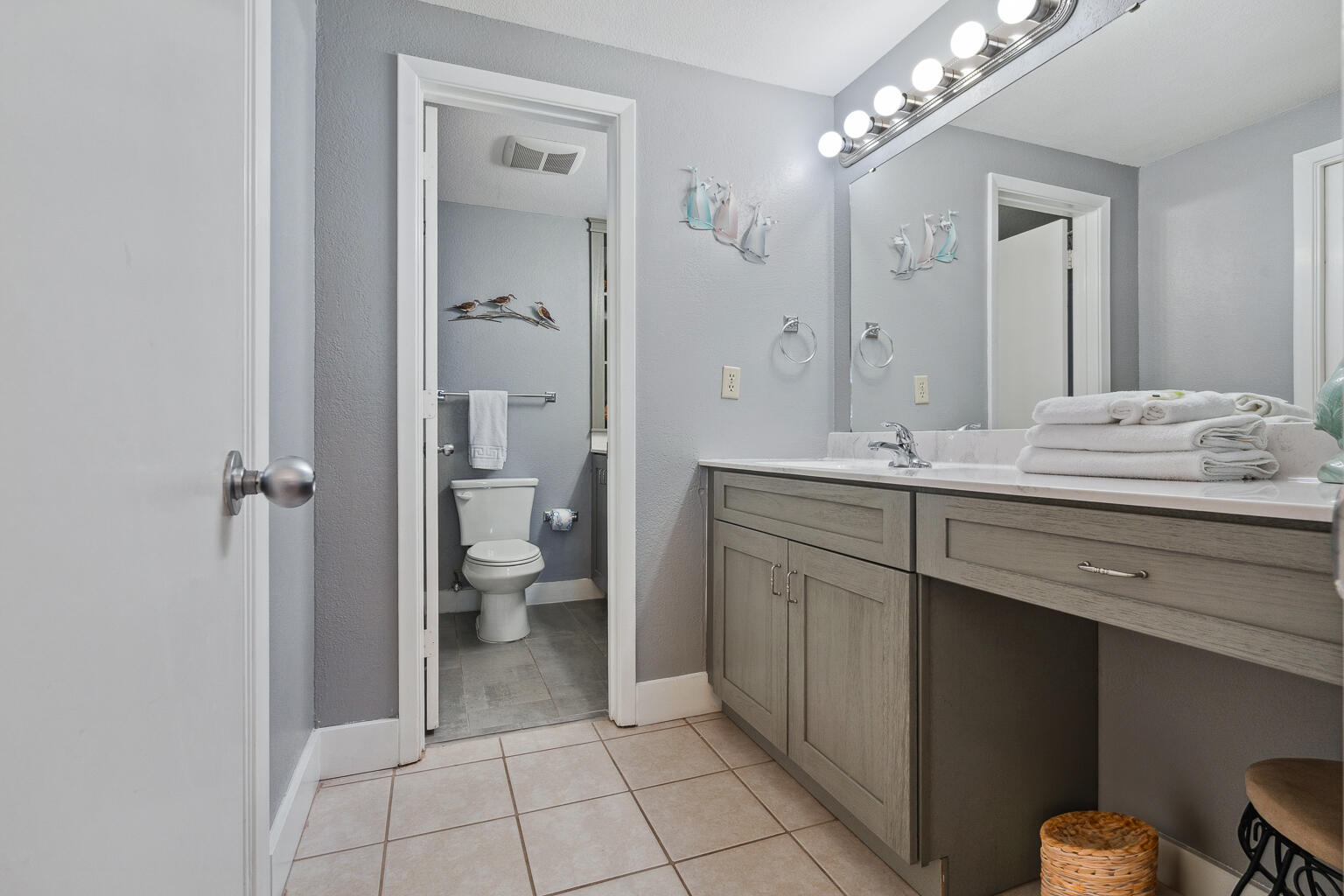 NAVARRE TOWERS CONDO - Residential