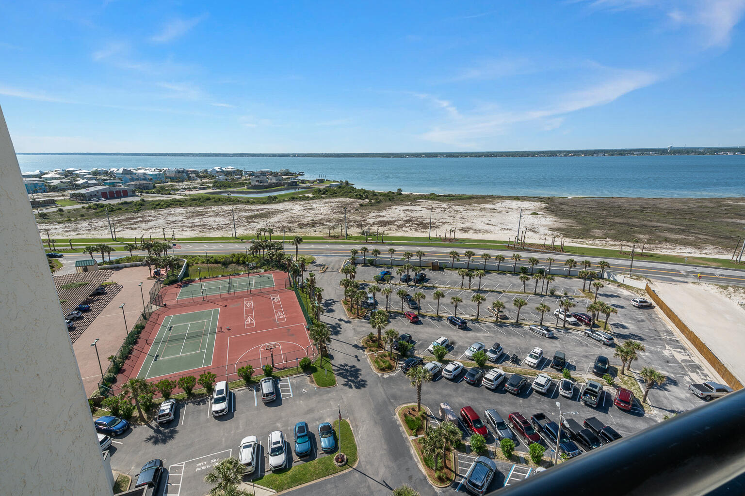 NAVARRE TOWERS CONDO - Residential