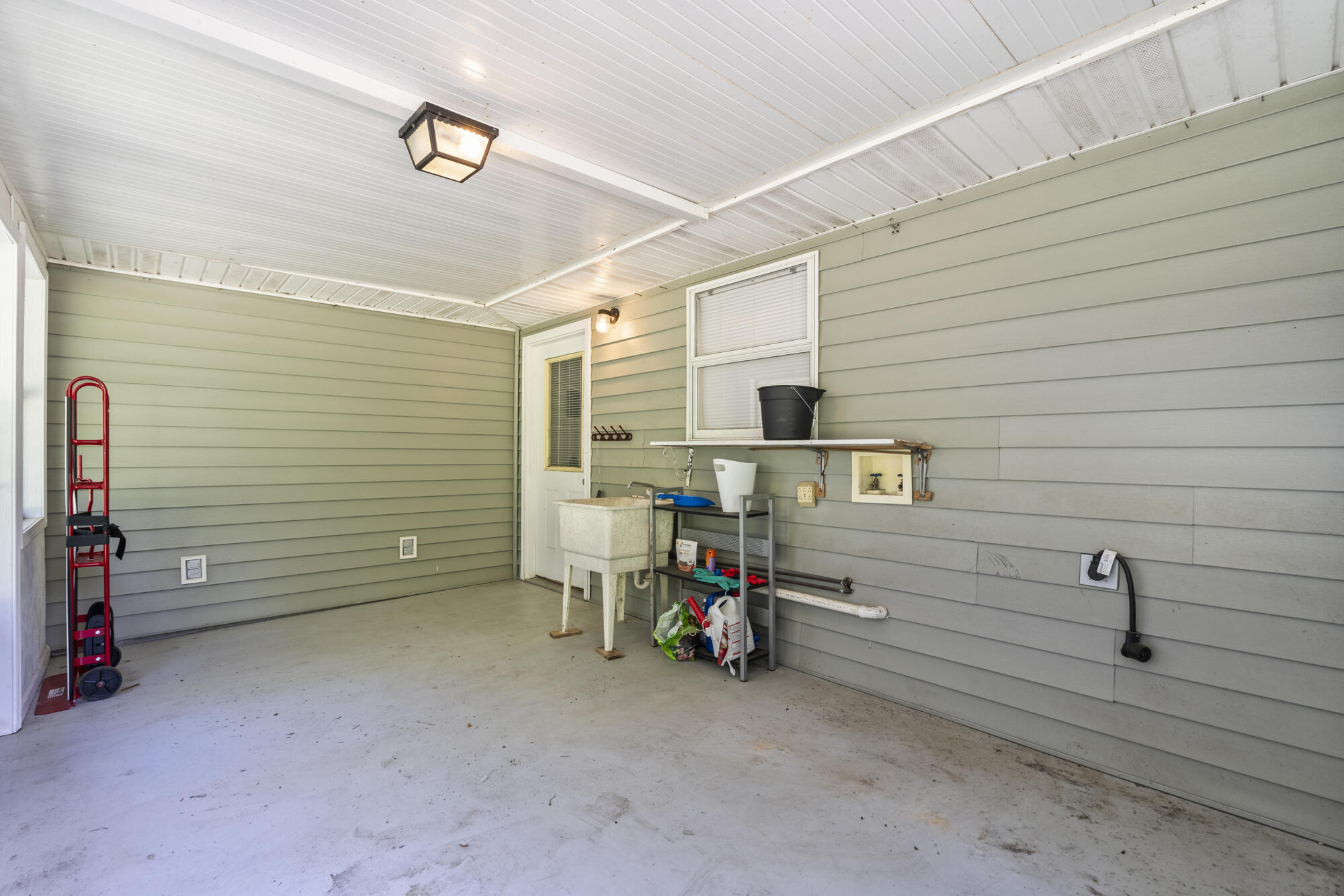 Marion Drive - Residential