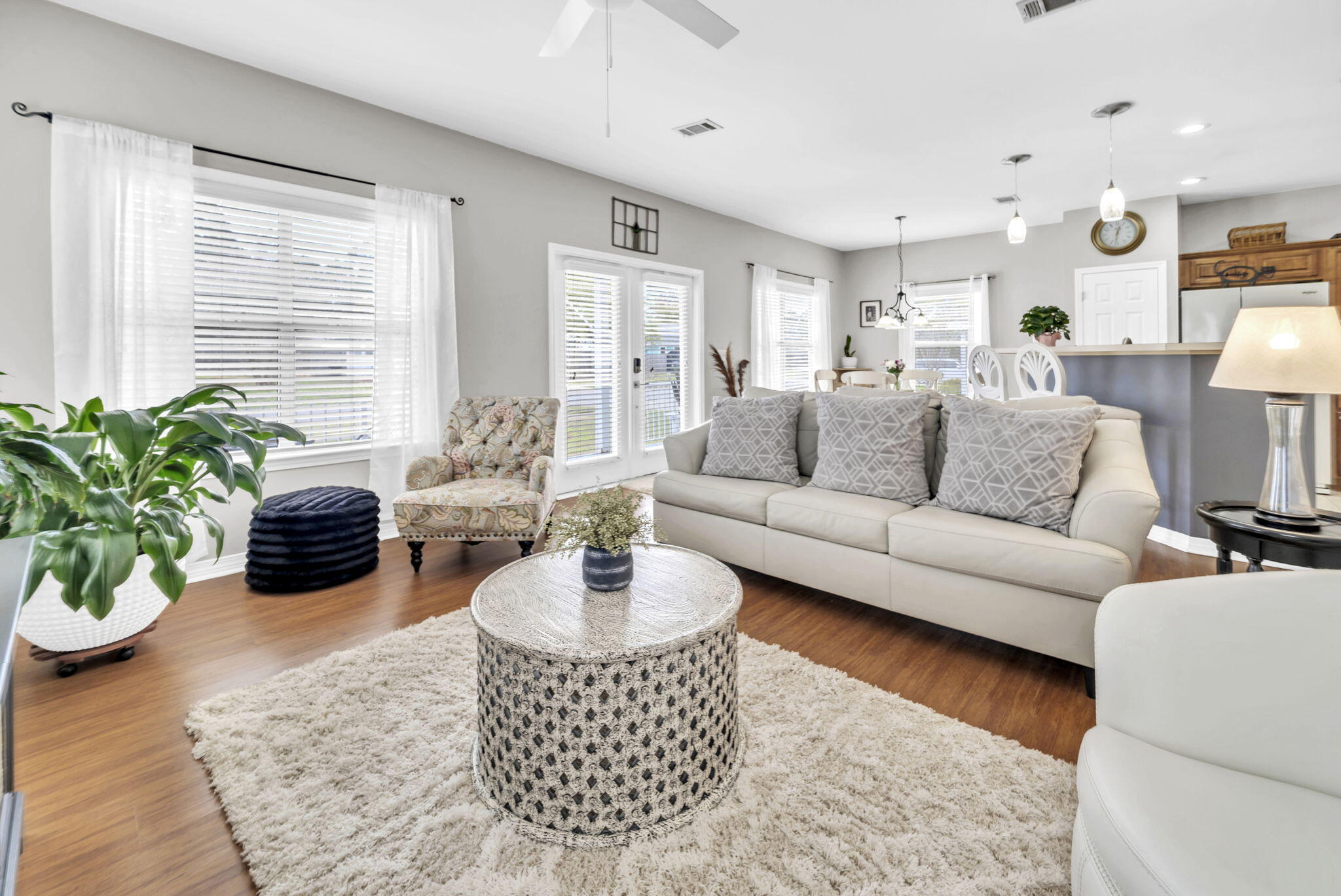 BAYOU FARMS - Residential