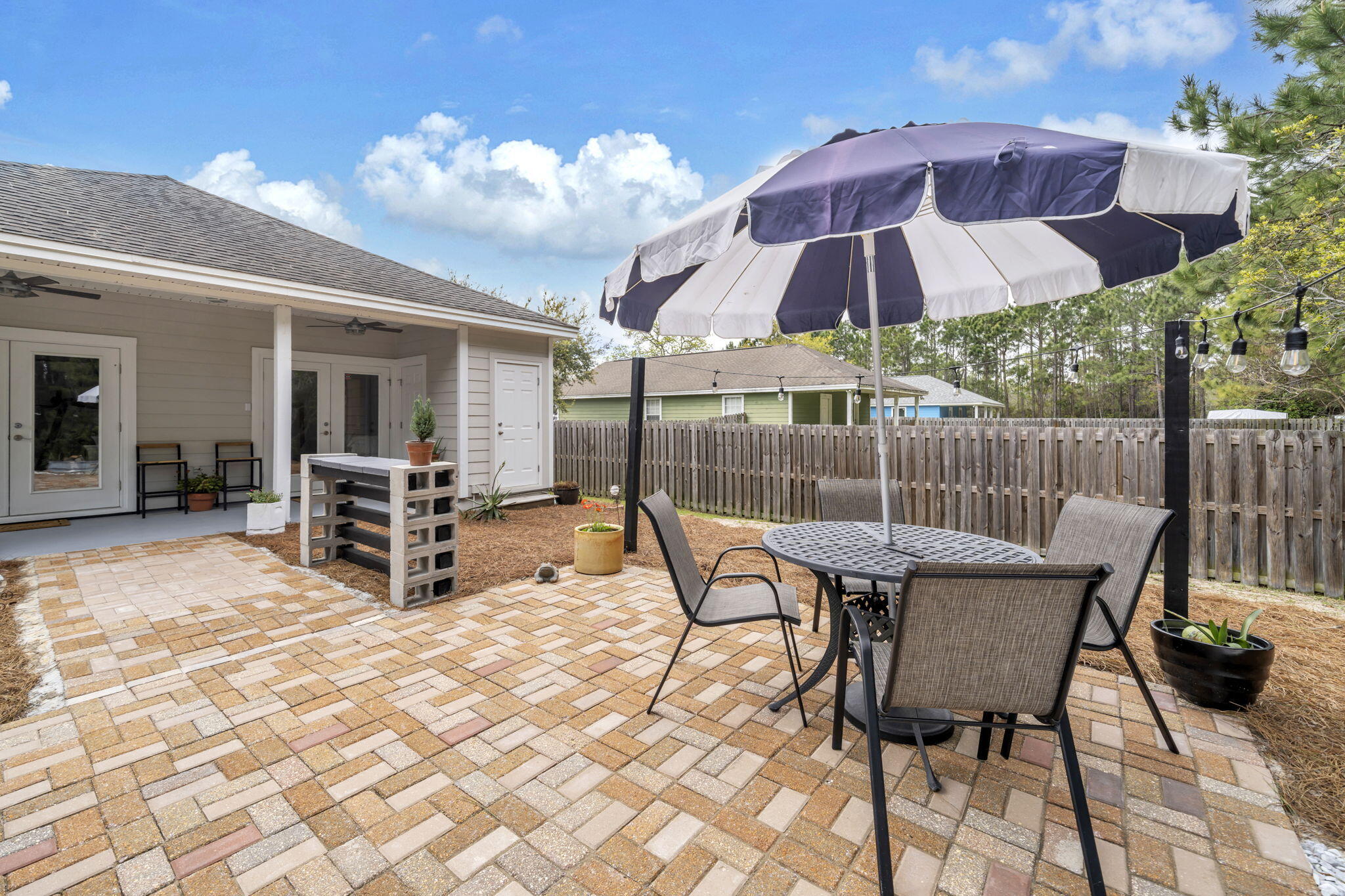 BAYOU FARMS - Residential