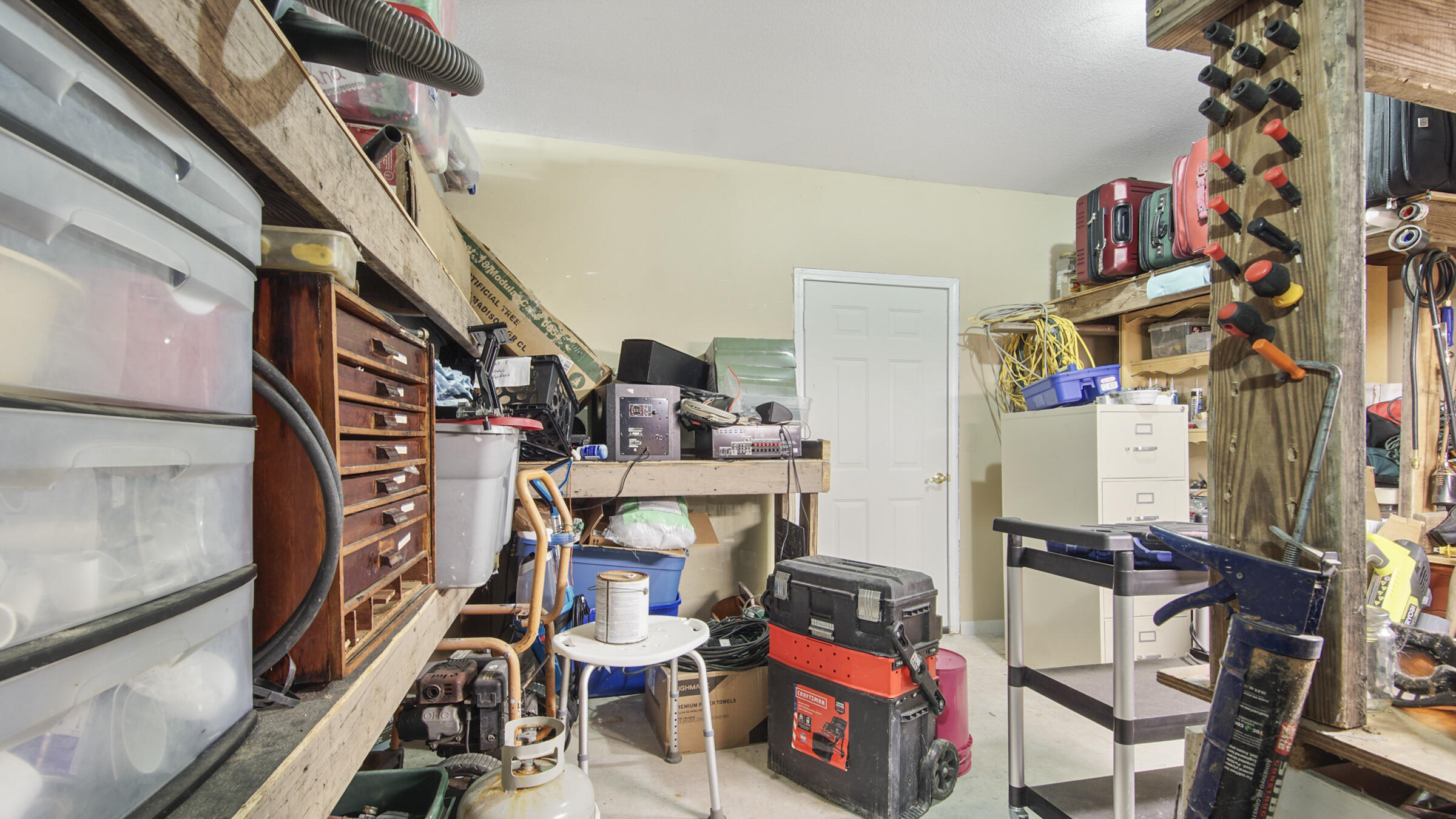 LAKE JUNIPER ESTATES - Residential