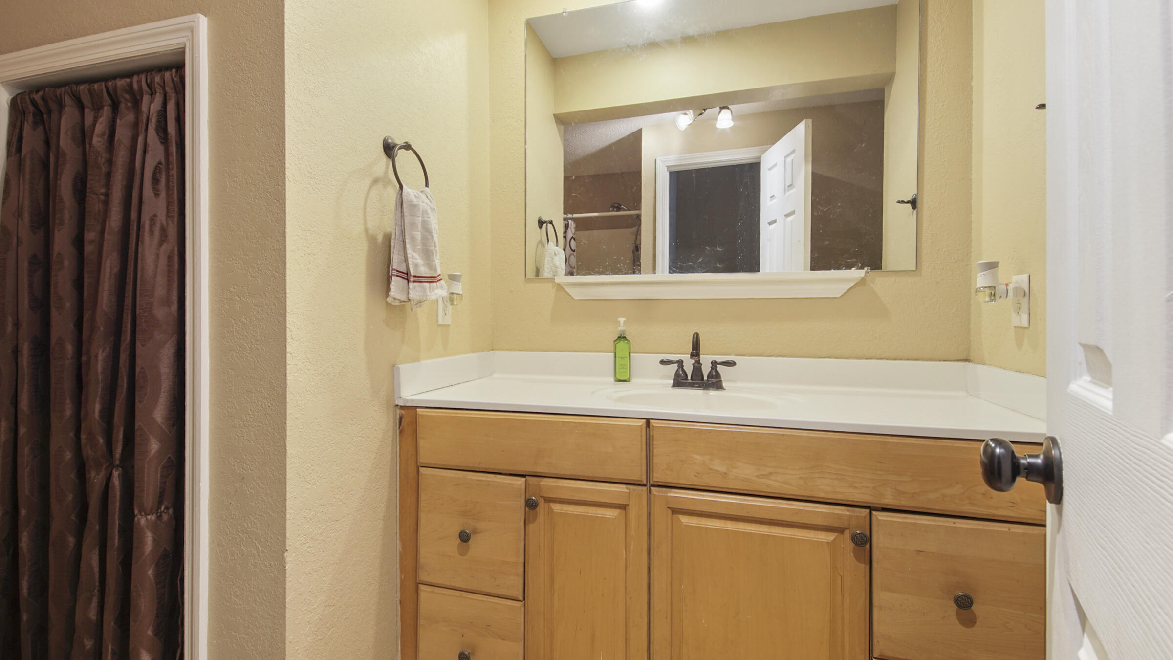 LAKE JUNIPER ESTATES - Residential