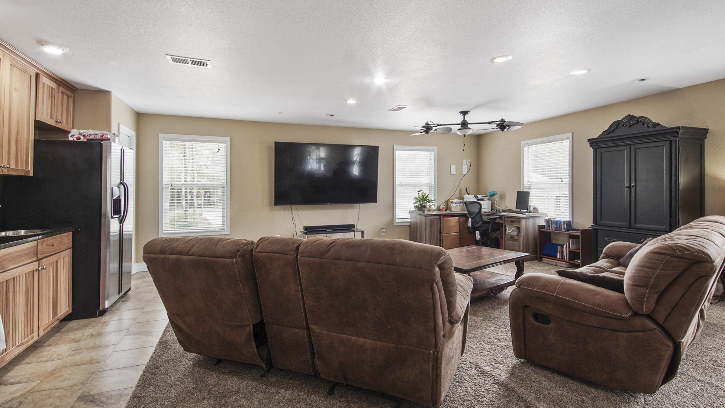 LAKE JUNIPER ESTATES - Residential