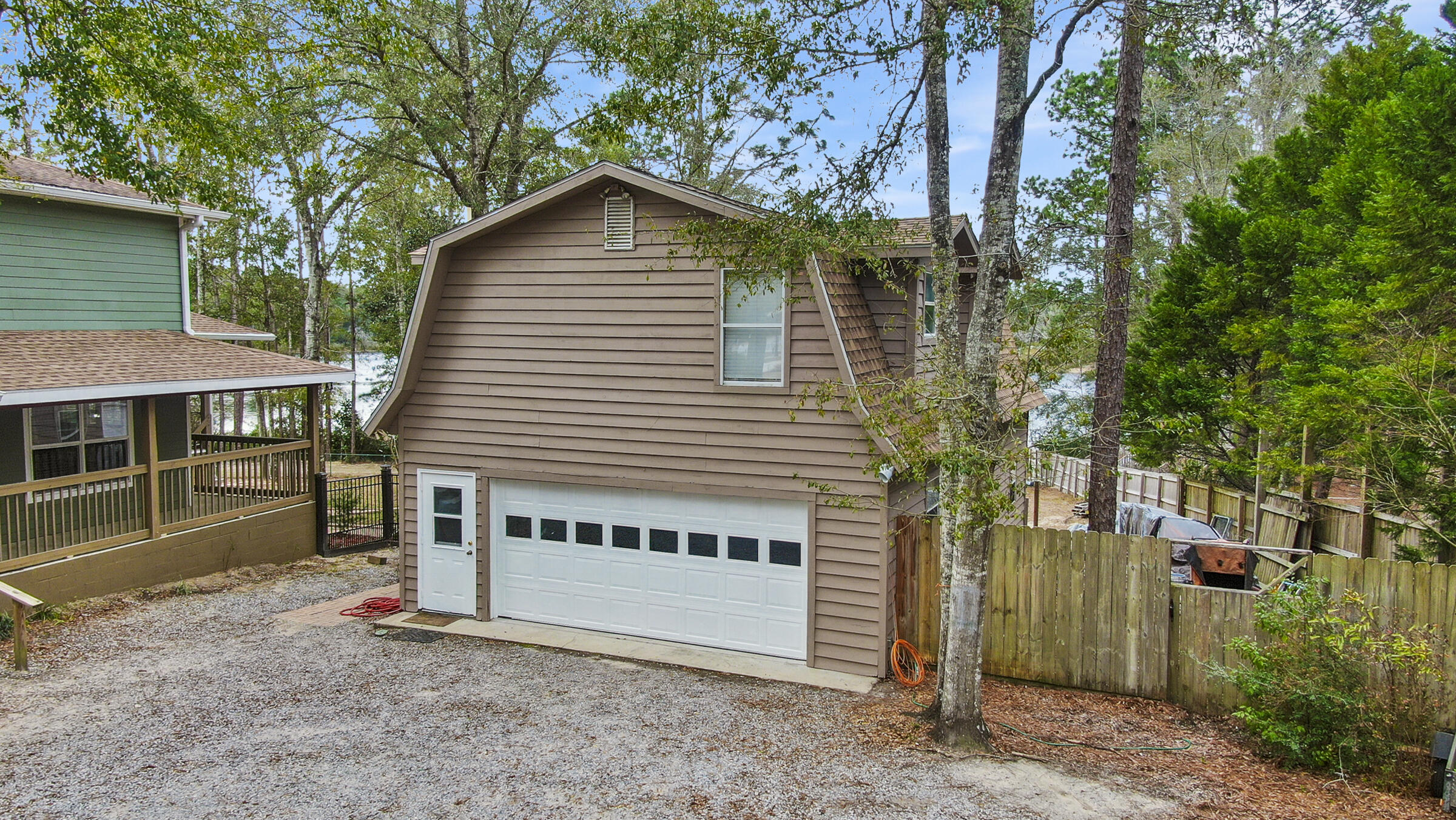 LAKE JUNIPER ESTATES - Residential