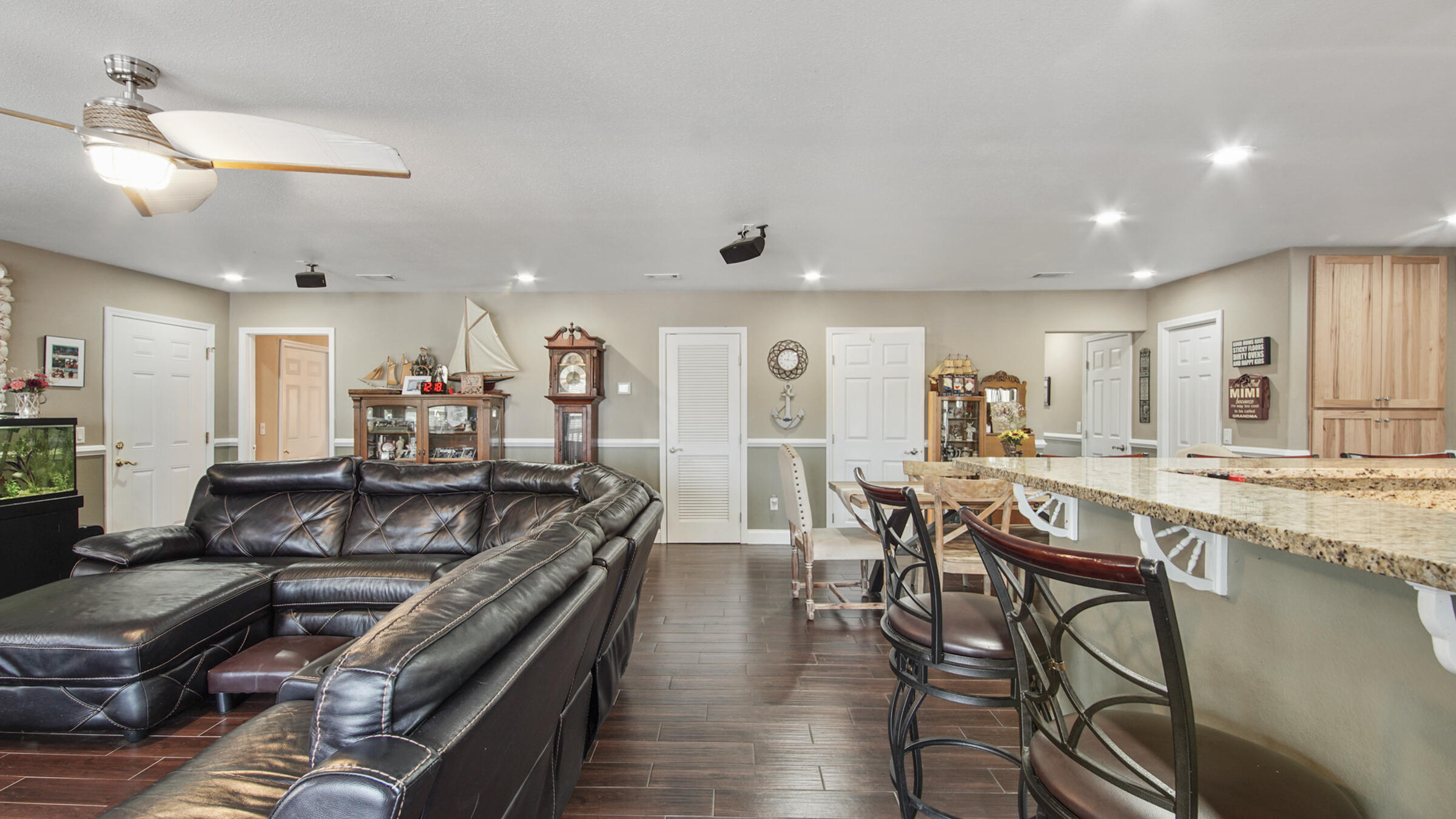 LAKE JUNIPER ESTATES - Residential