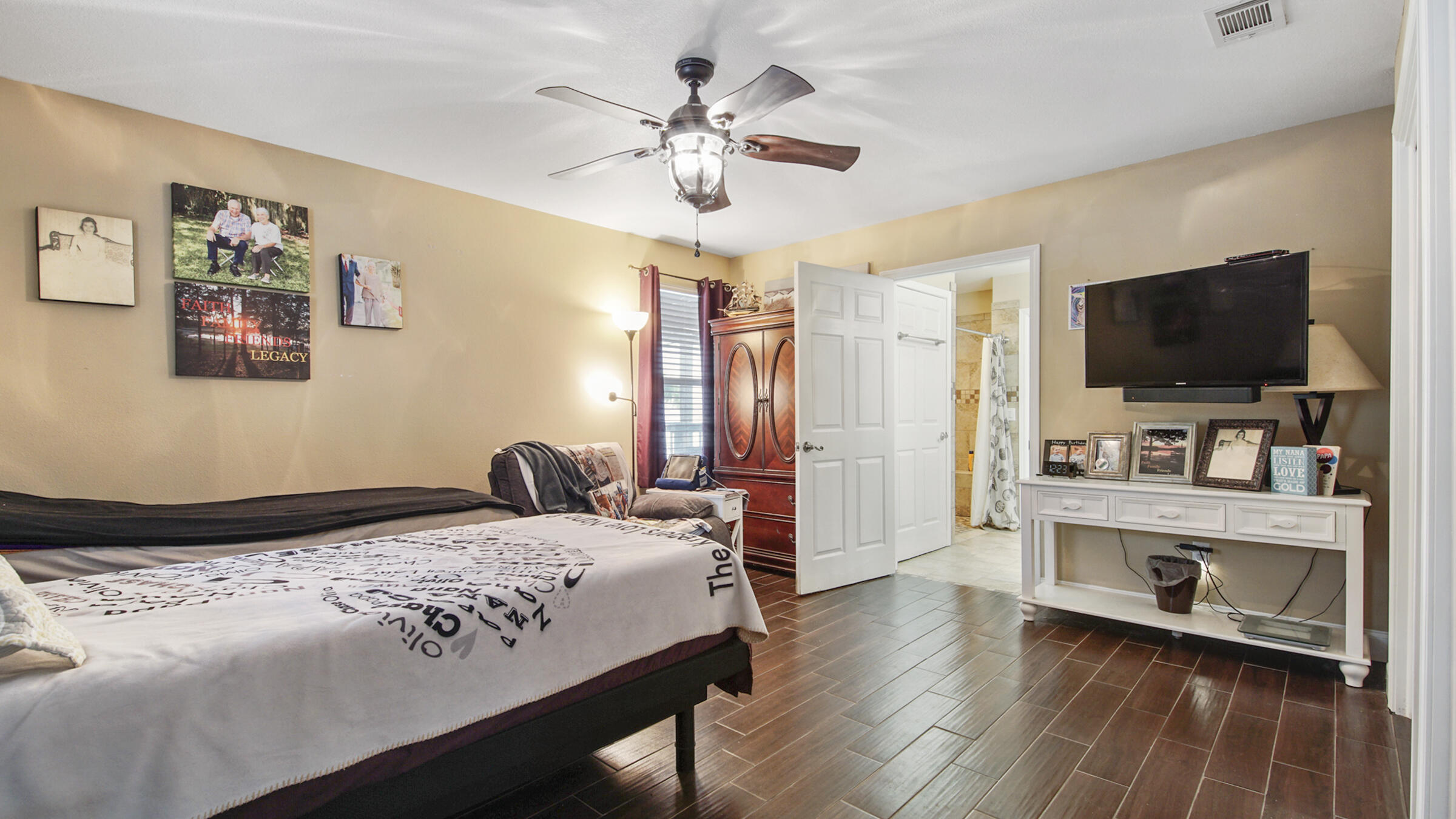 LAKE JUNIPER ESTATES - Residential