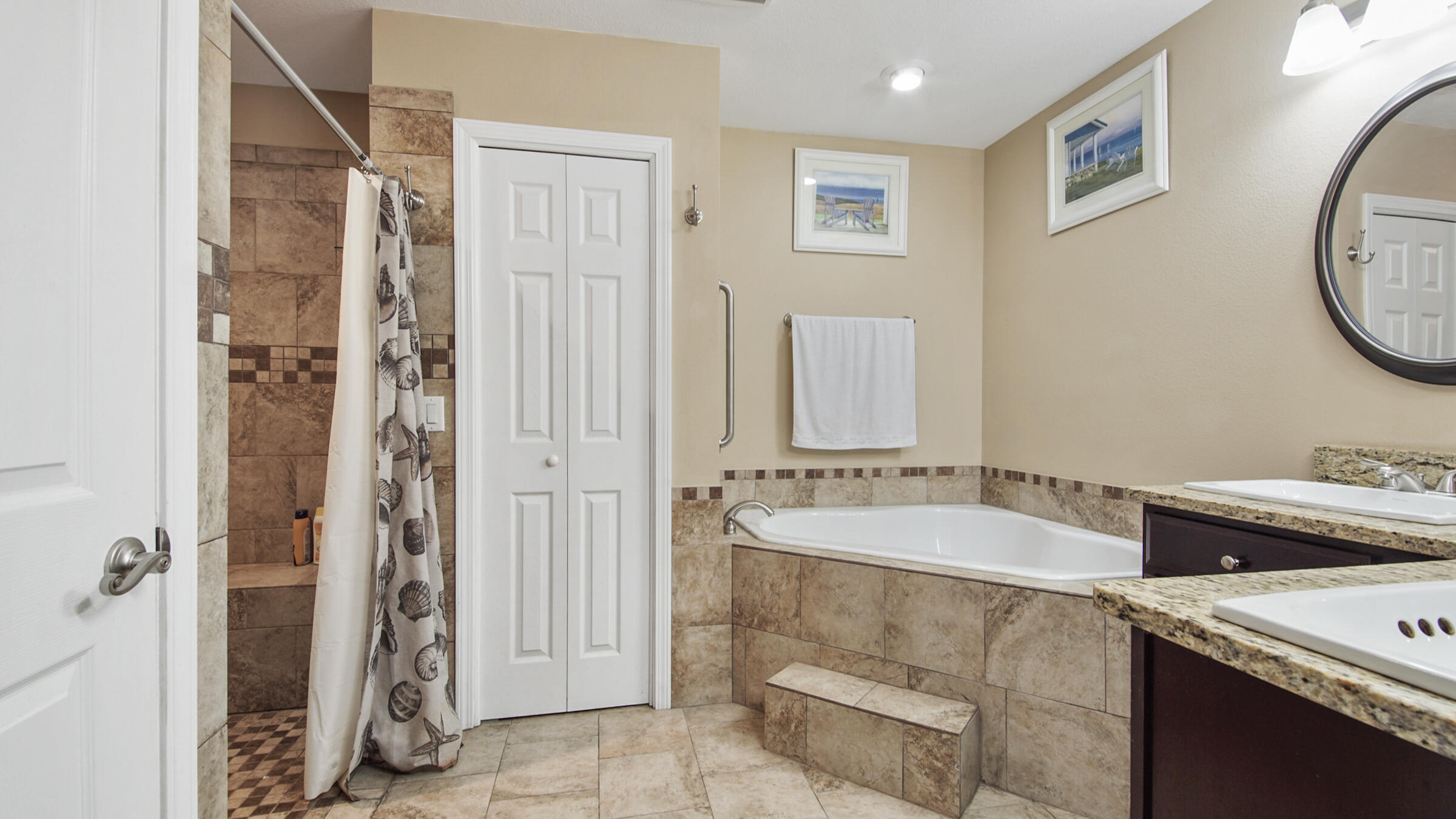 LAKE JUNIPER ESTATES - Residential