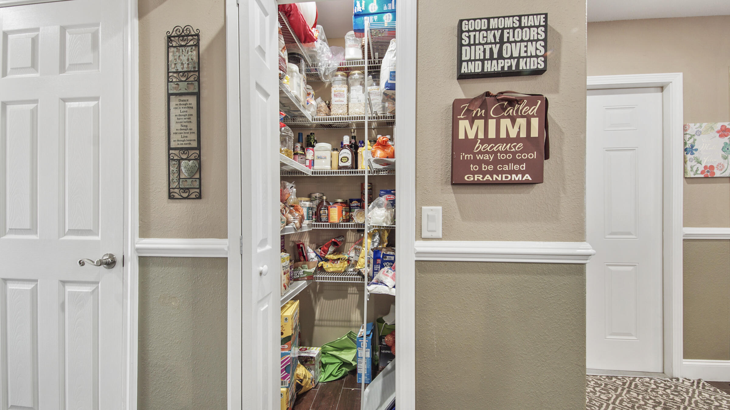 LAKE JUNIPER ESTATES - Residential