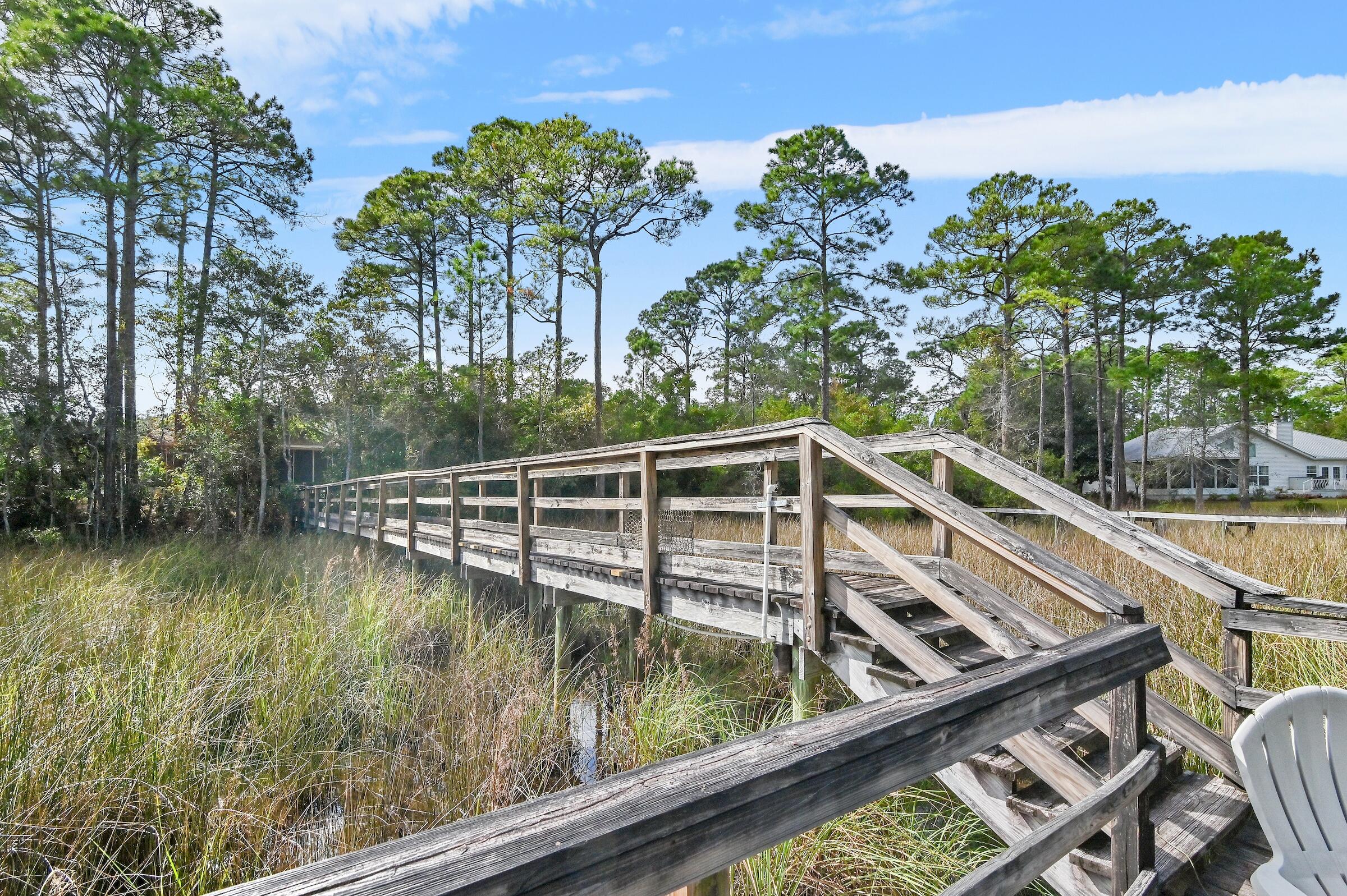 BAY PINE SHORES - Residential