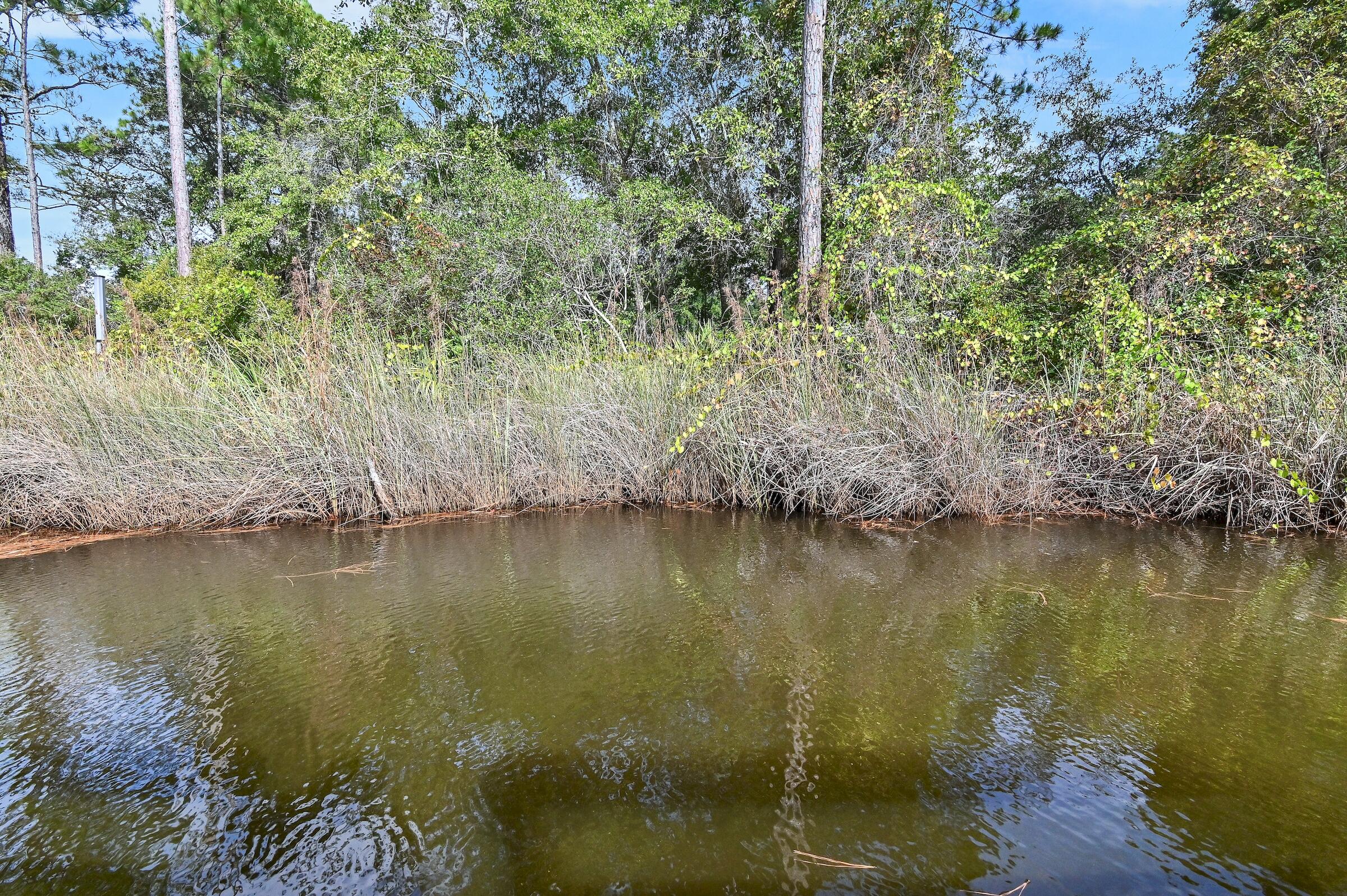 BAY PINE SHORES - Residential