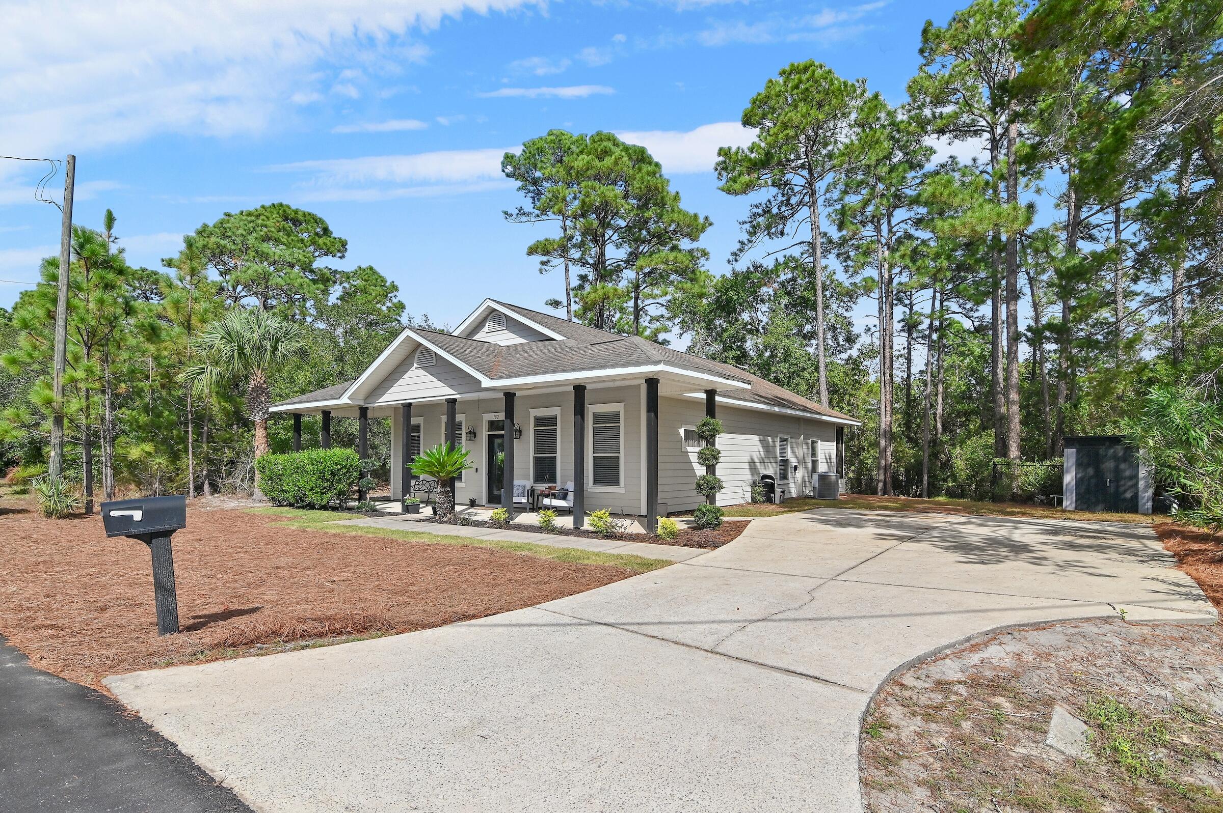 BAY PINE SHORES - Residential