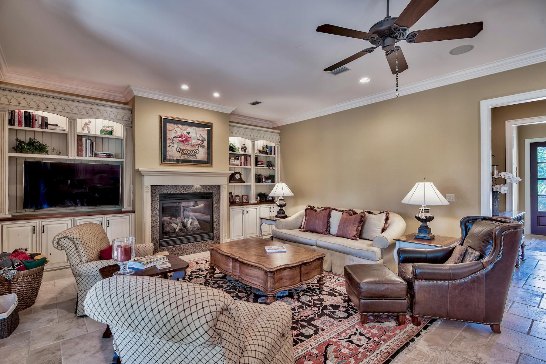 BURNT PINE - Residential