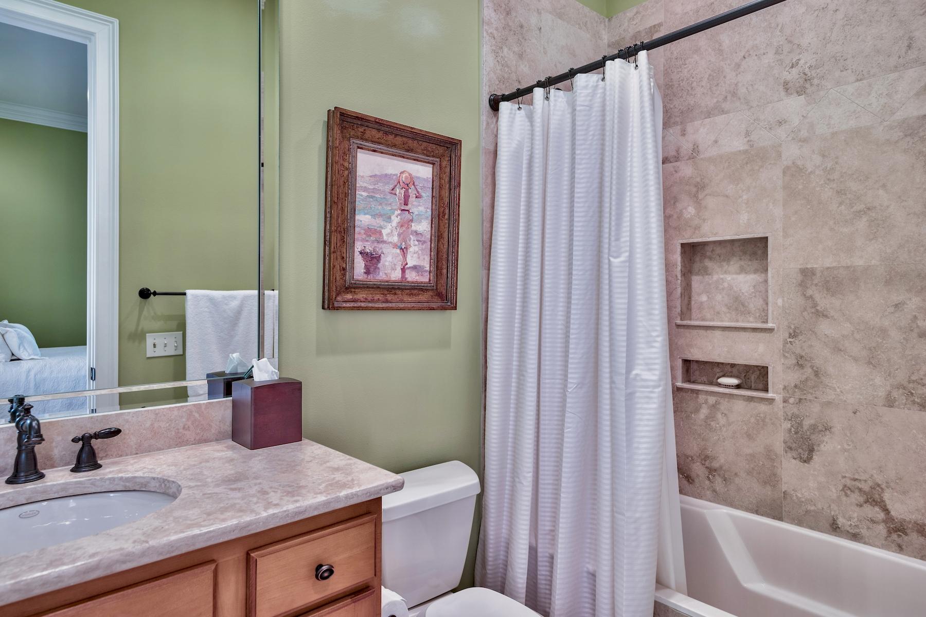 BURNT PINE - Residential