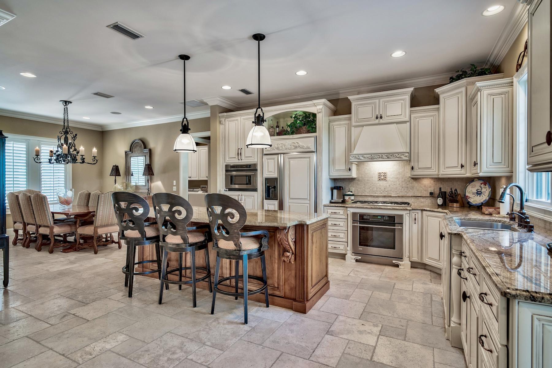 BURNT PINE - Residential