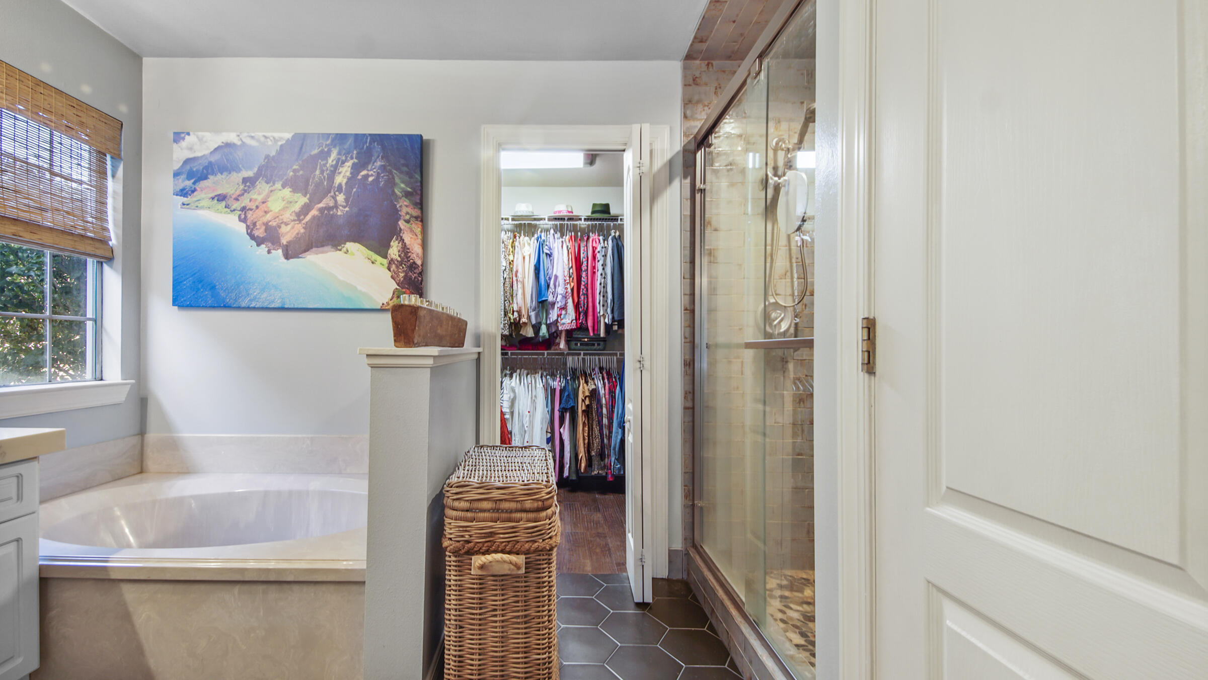 ESCADA - Residential