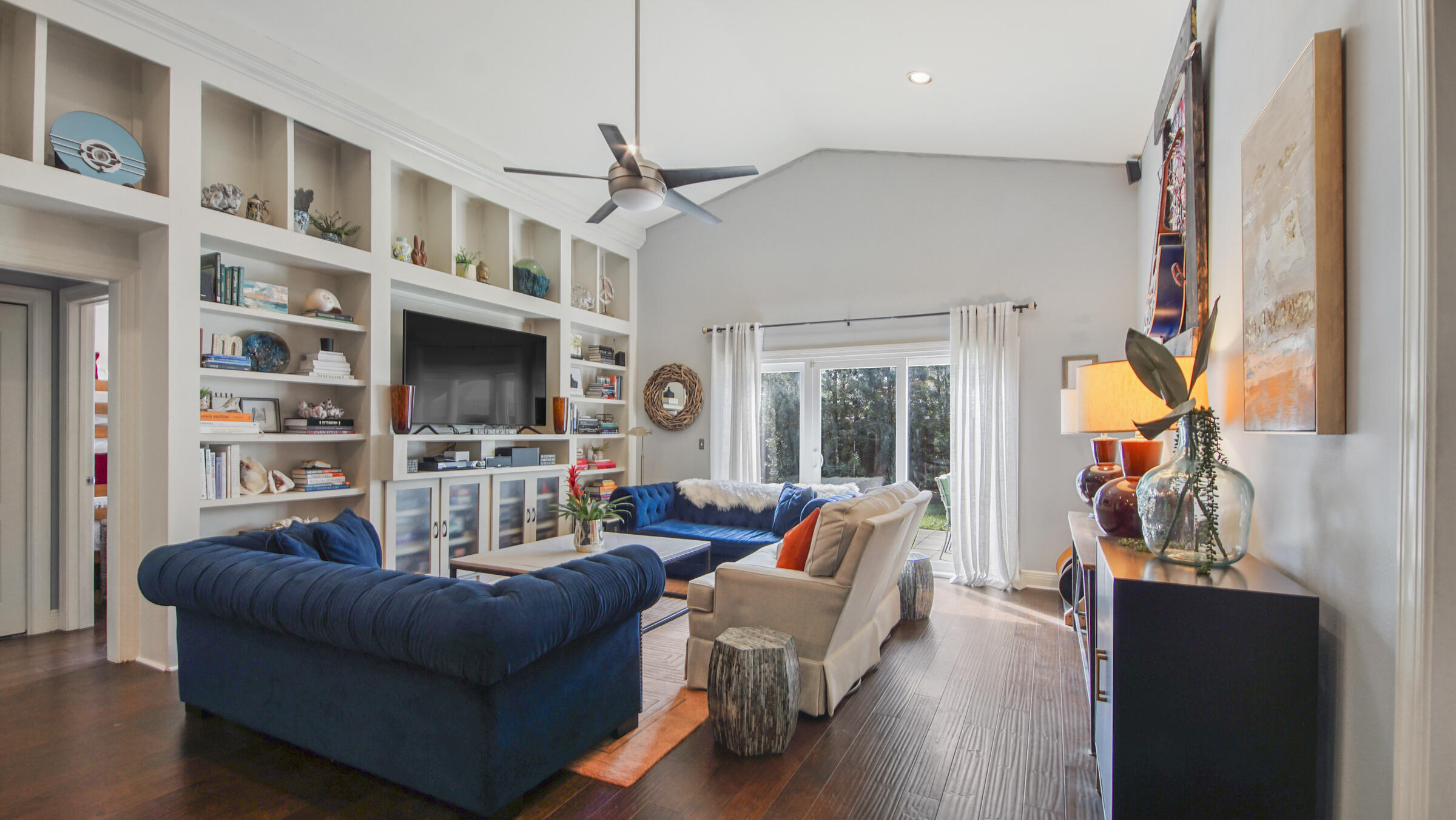 ESCADA - Residential