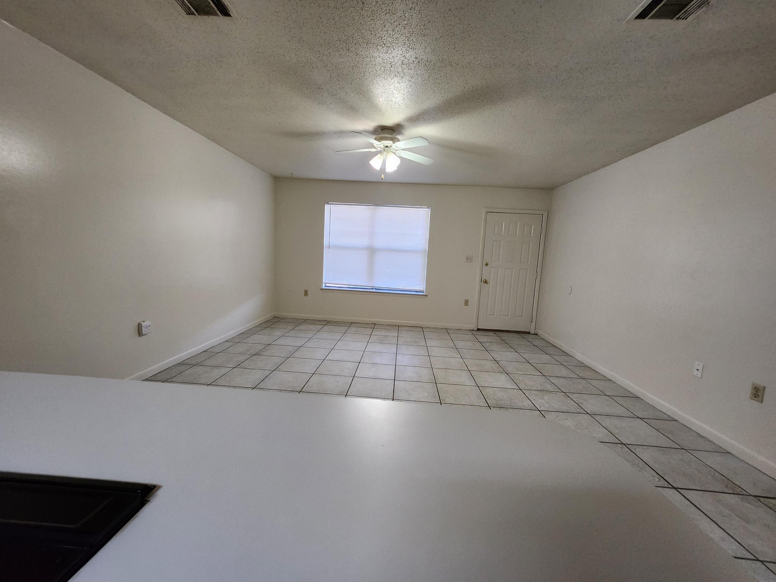 DOWNTOWNER - Residential Lease