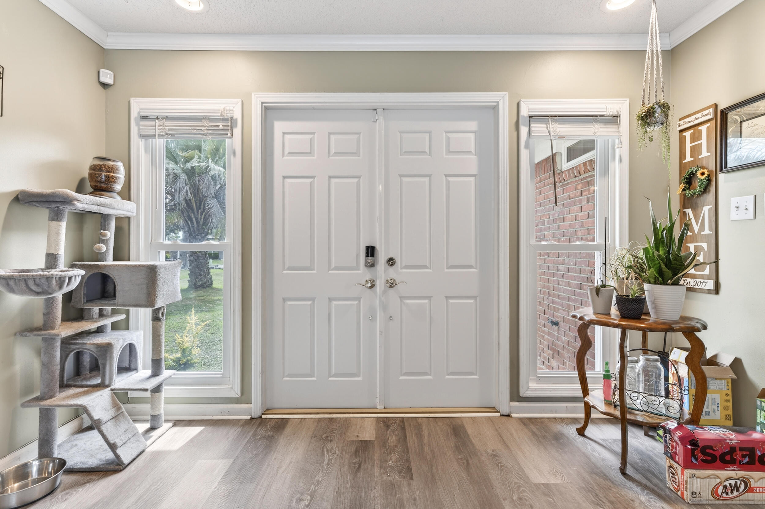 FOREST MANOR - Residential