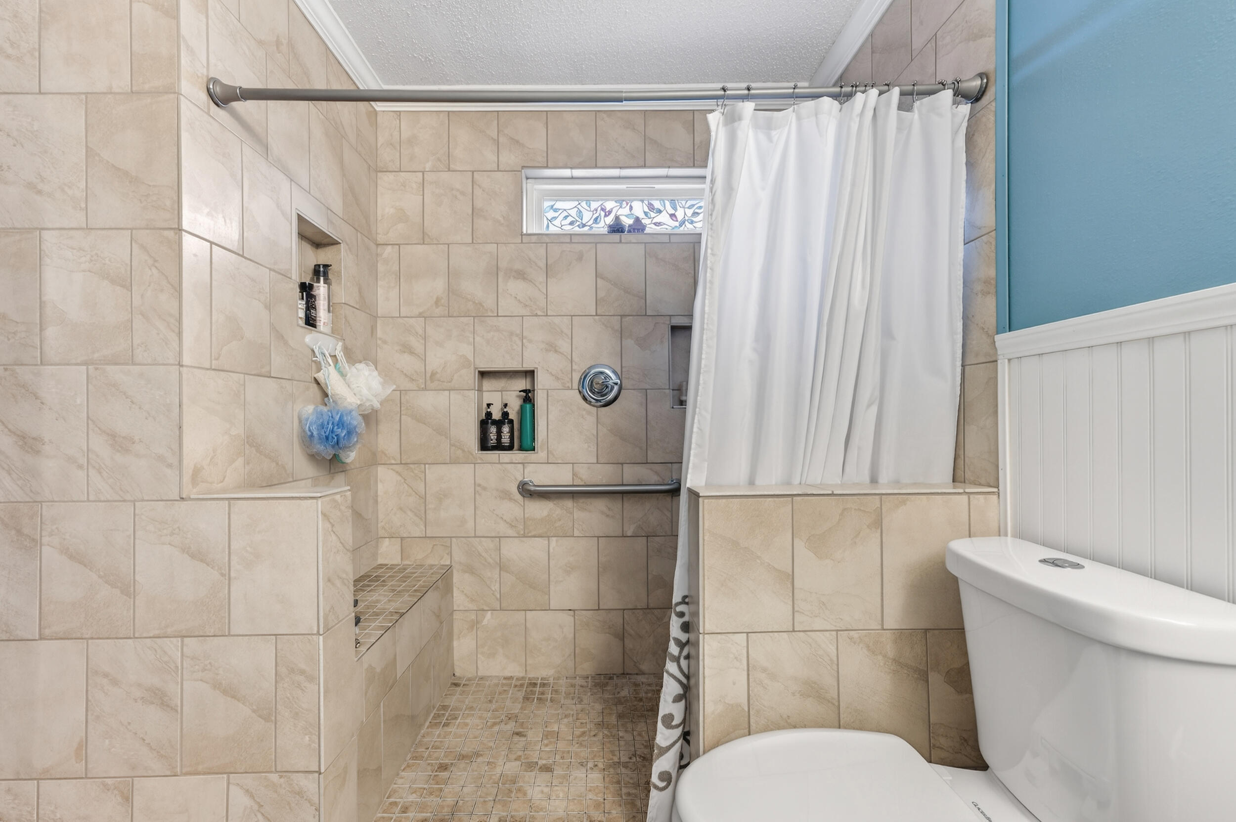 FOREST MANOR - Residential