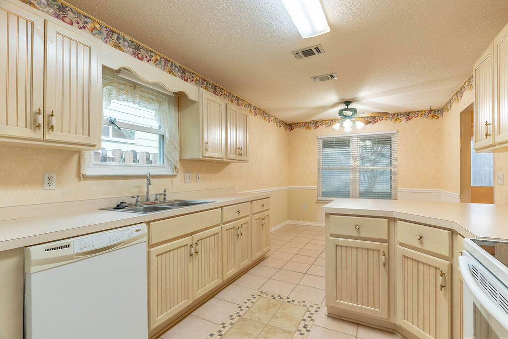 BROOKWOOD ESTATES - Residential