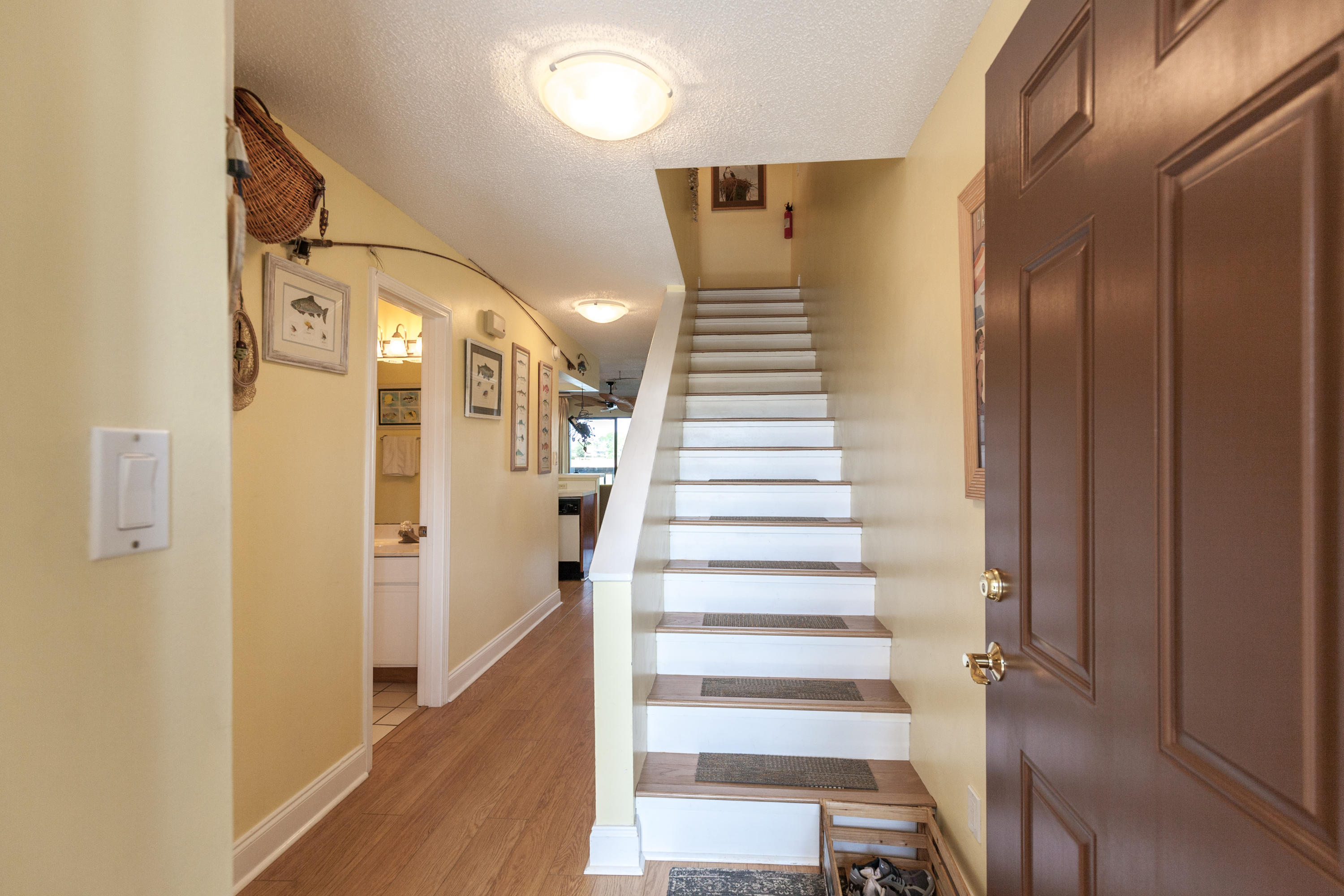 SEASCAPE CONDO LAKEFRONT VILLA (PHASE 6B) - Residential