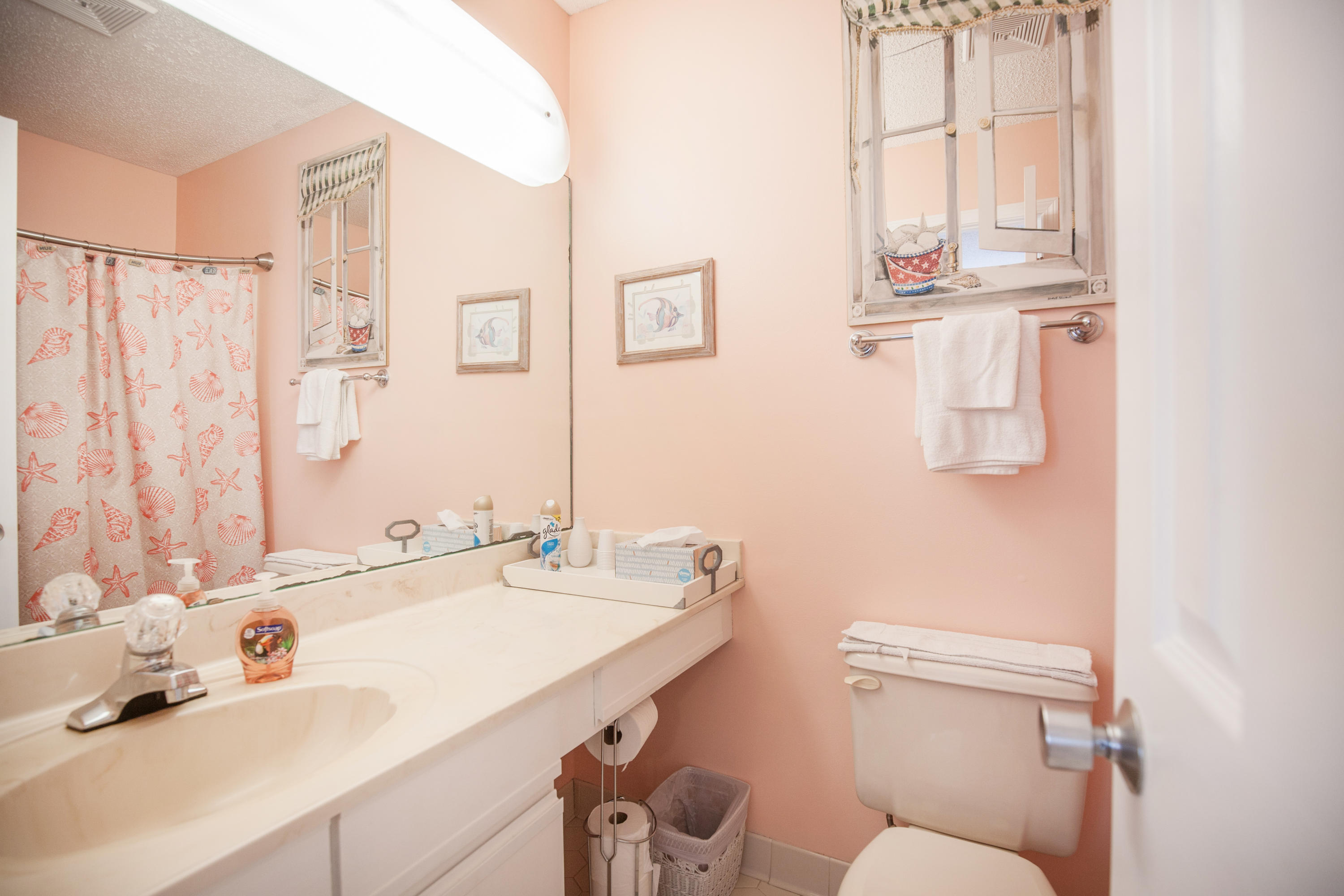 SEASCAPE CONDO LAKEFRONT VILLA (PHASE 6B) - Residential