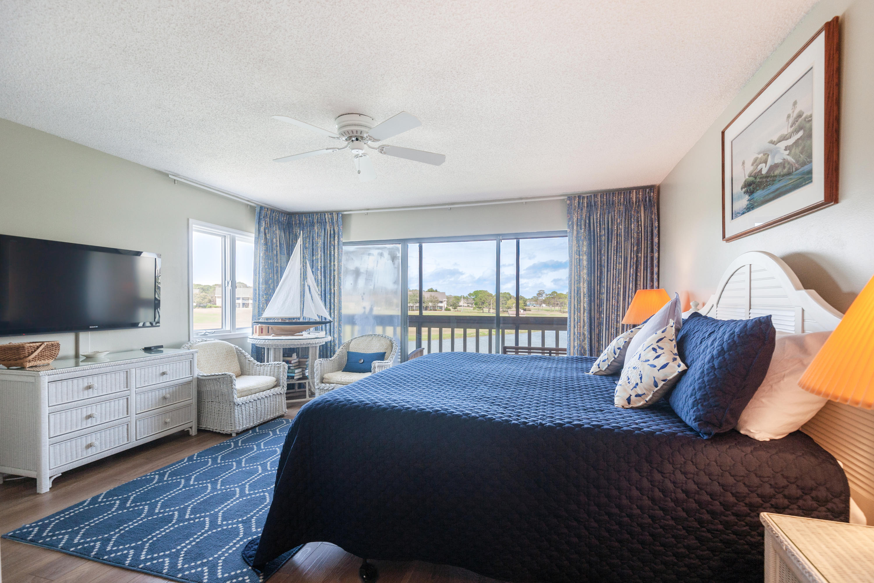 SEASCAPE CONDO LAKEFRONT VILLA (PHASE 6B) - Residential